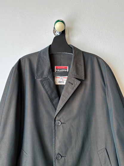 1980s Italian Iridescent waterproof coat 80年代 イタリア古着 イタリア製 玉虫 コート Toto Praha Vintage clothing shop Antique shop 古着屋 プラハ Showroom appointment Prague ユーロ古着 ヨーロッパ古着 古着卸 ヴィンテージ