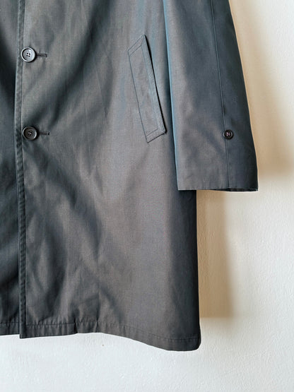 1980s Italian Iridescent waterproof coat 80年代 イタリア古着 イタリア製 玉虫 コート Toto Praha Vintage clothing shop Antique shop 古着屋 プラハ Showroom appointment Prague ユーロ古着 ヨーロッパ古着 古着卸 ヴィンテージ