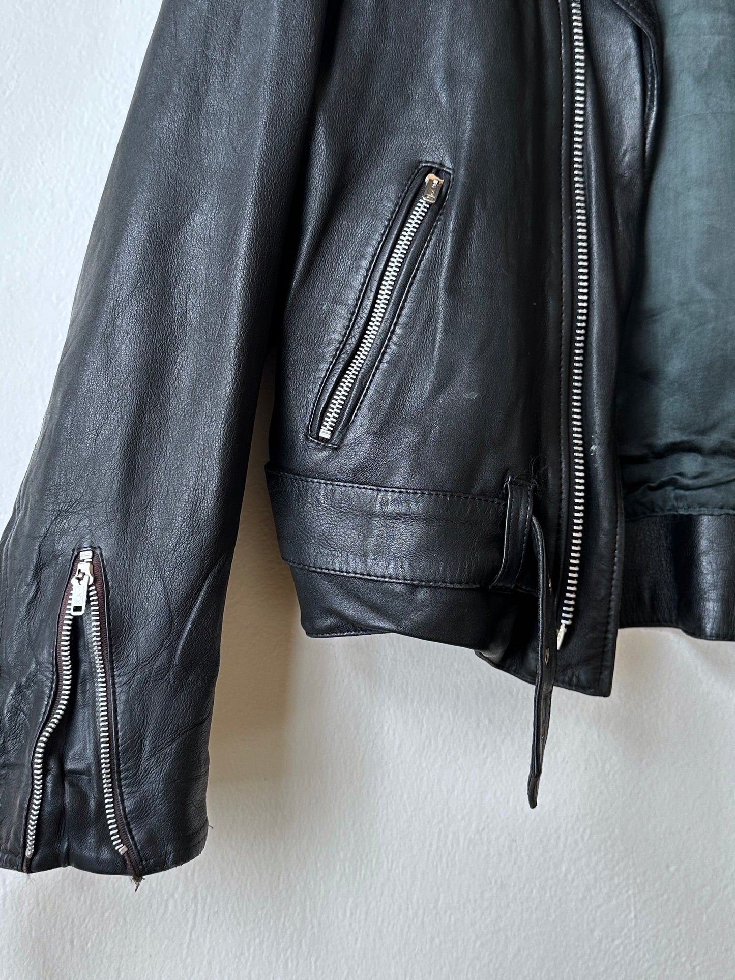 Leather Riders jacket 1980's 80s 80年代 ライダース ジャケット Black  黒  革ジャン PUNK パンク ハードコア Toto Praha Vintage clothing shop Antique shop 古着屋 プラハ Showroom appointment Prague ユーロ古着 ヨーロッパ古着 古着卸 ヴィンテージ