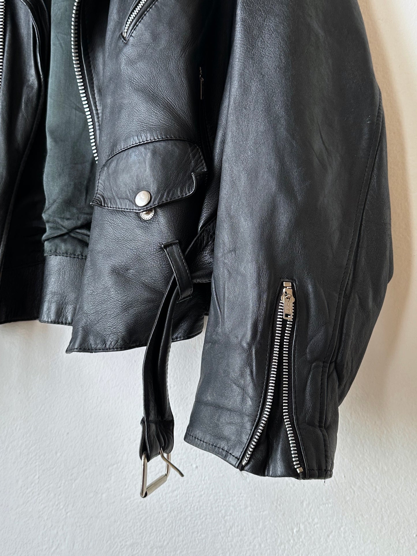 Leather Riders jacket 1980's 80s 80年代 ライダース ジャケット Black  黒  革ジャン PUNK パンク ハードコア Toto Praha Vintage clothing shop Antique shop 古着屋 プラハ Showroom appointment Prague ユーロ古着 ヨーロッパ古着 古着卸 ヴィンテージ