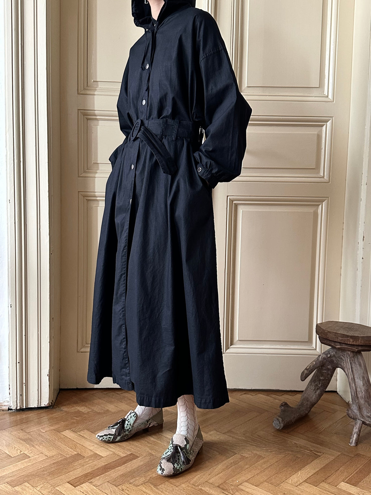 80s Italy black cotton hooded coat with belt