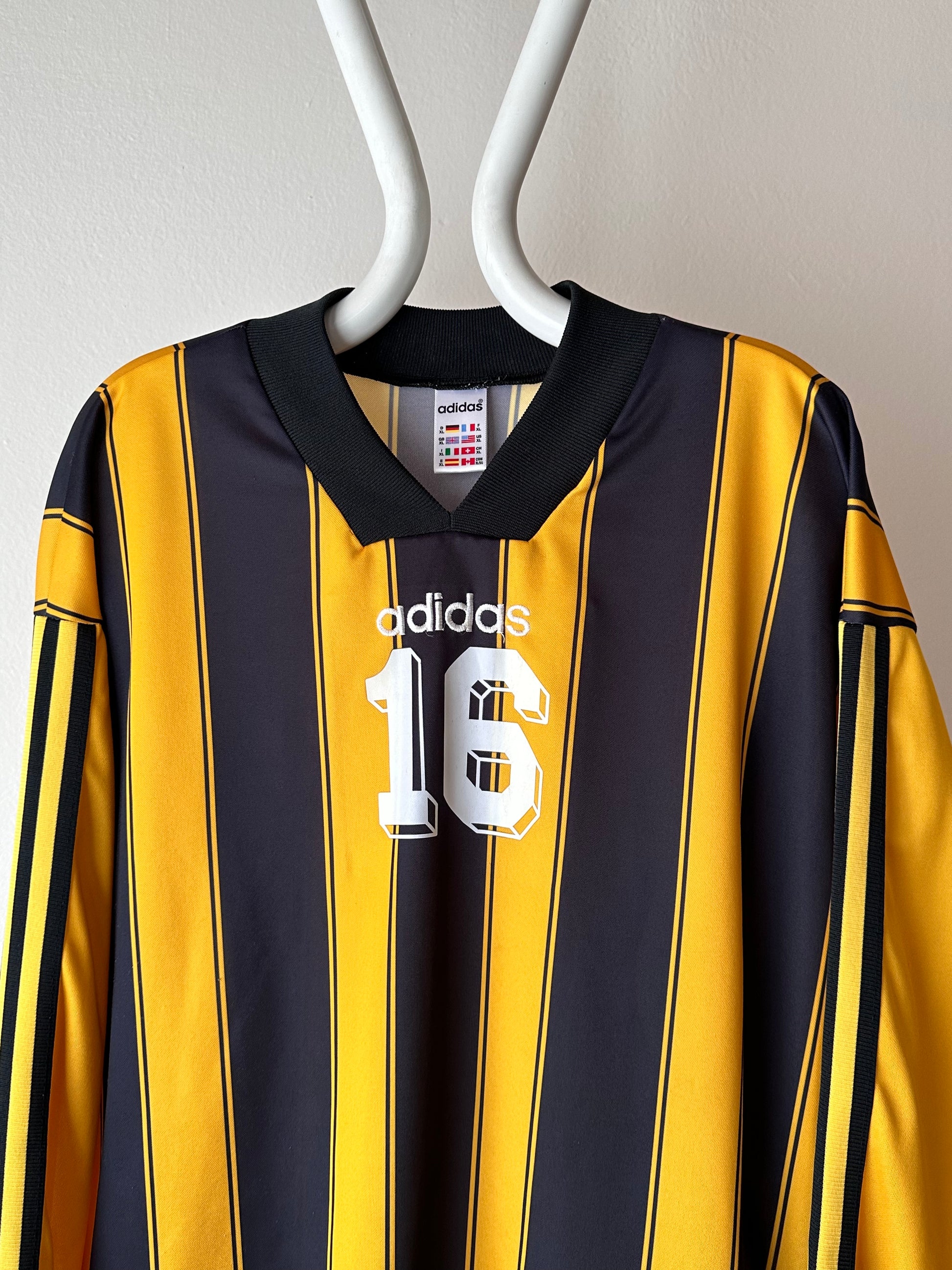 90's Adidas Football shirt Game shirt vintage England Praha Vintage store Prague Vintage store アディダス ゲームシャツ サッカーシャツ ユーロ古着 ヨーロッパ古着