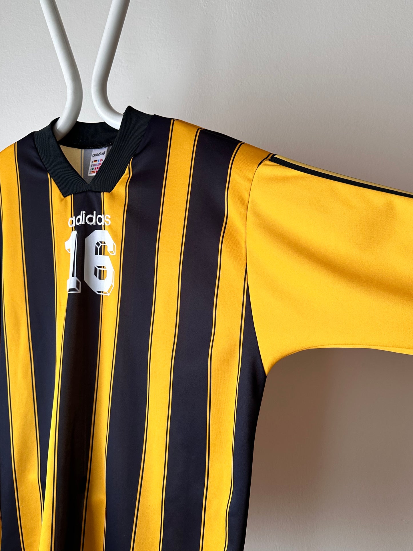 90's Adidas Football shirt Game shirt vintage England Praha Vintage store Prague Vintage store アディダス ゲームシャツ サッカーシャツ ユーロ古着 ヨーロッパ古着