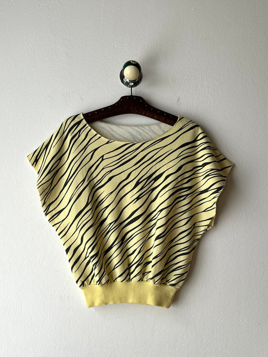 80s Swearshirt スウェットシャツ Sweat shirt 80年代 虎柄 虎 Tiger Toto Praha Vintage clothing shop Antique shop 古着屋 プラハ Showroom appointment Prague ユーロ古着 ヨーロッパ古着 古着卸 ヴィンテージ