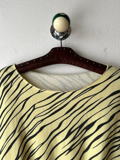 80s Swearshirt スウェットシャツ Sweat shirt 80年代 虎柄 虎 Tiger Toto Praha Vintage clothing shop Antique shop 古着屋 プラハ Showroom appointment Prague ユーロ古着 ヨーロッパ古着 古着卸 ヴィンテージ