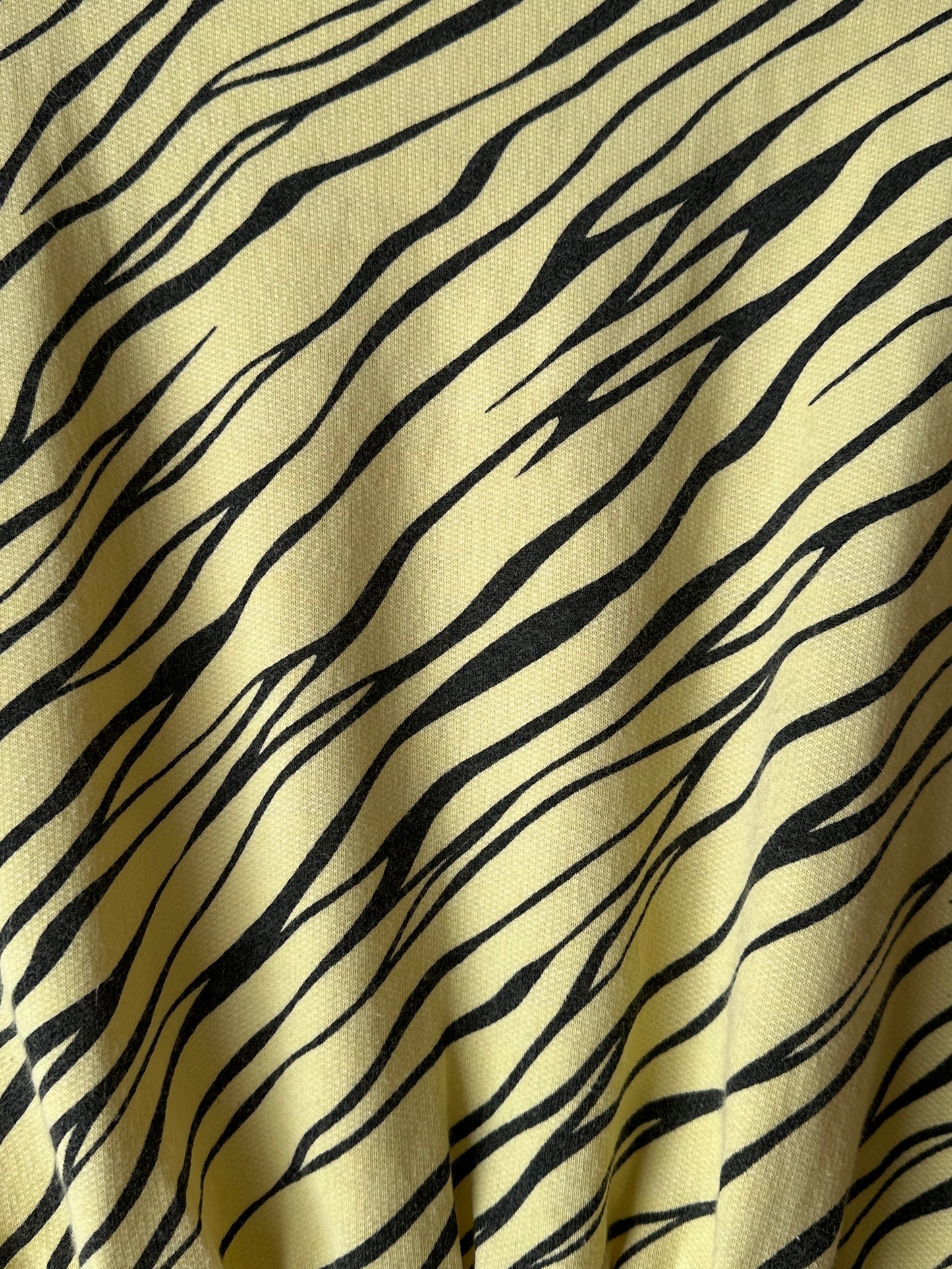 80s Swearshirt スウェットシャツ Sweat shirt 80年代 虎柄 虎 Tiger Toto Praha Vintage clothing shop Antique shop 古着屋 プラハ Showroom appointment Prague ユーロ古着 ヨーロッパ古着 古着卸 ヴィンテージ