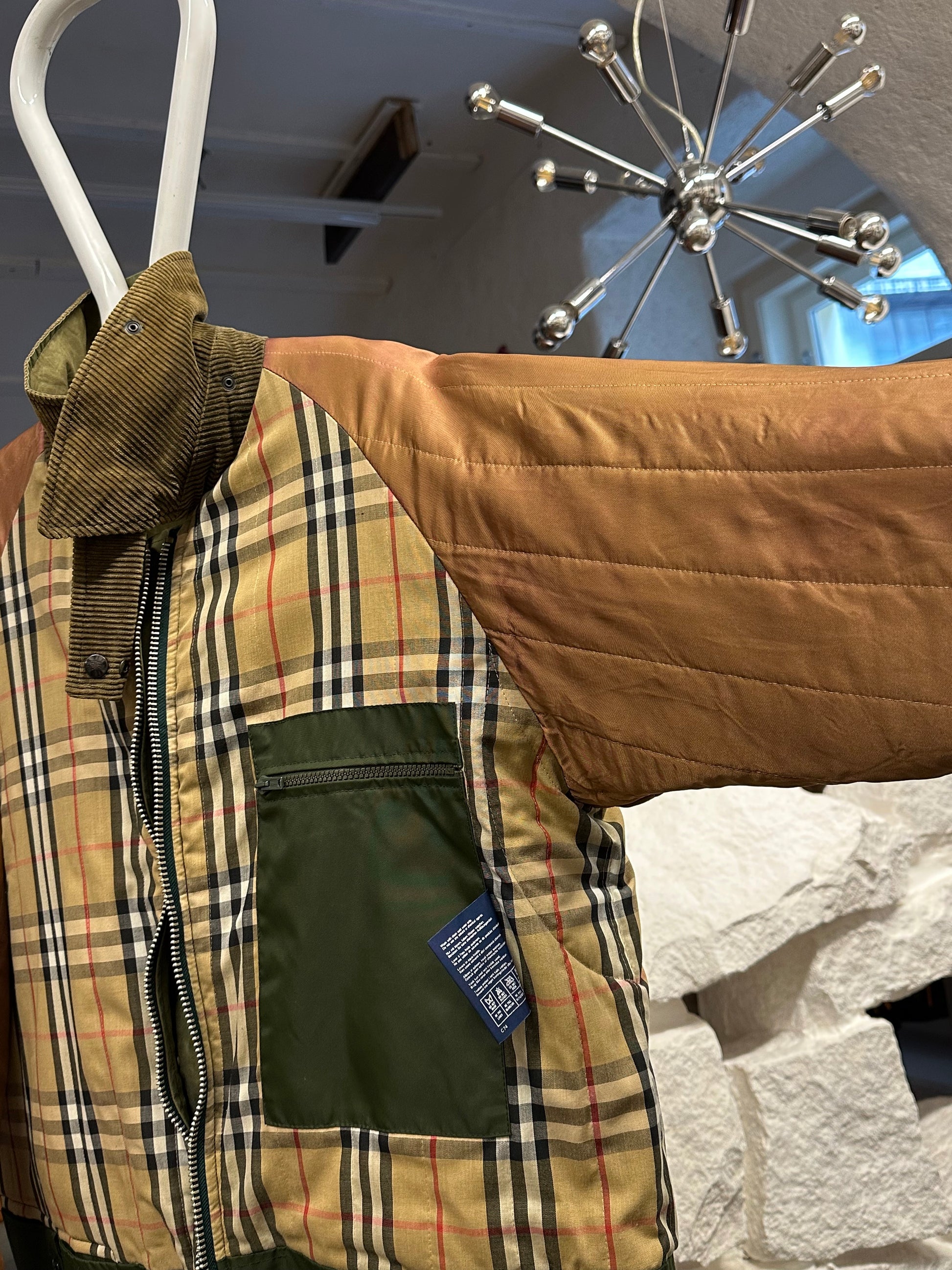 Burberrys Waxed Cotton Jacket 80's 90's 80年代 90年代 バーバリー Made in England イギリス製 Toto プラハ 古着屋 古着 Praha Prague Vintage store Vintage clothing イギリス古着 オイルドジャケット Rare レア 古着卸 フランス買い付け イギリス買い付け ユーロ古着 ヨーロッパ古着