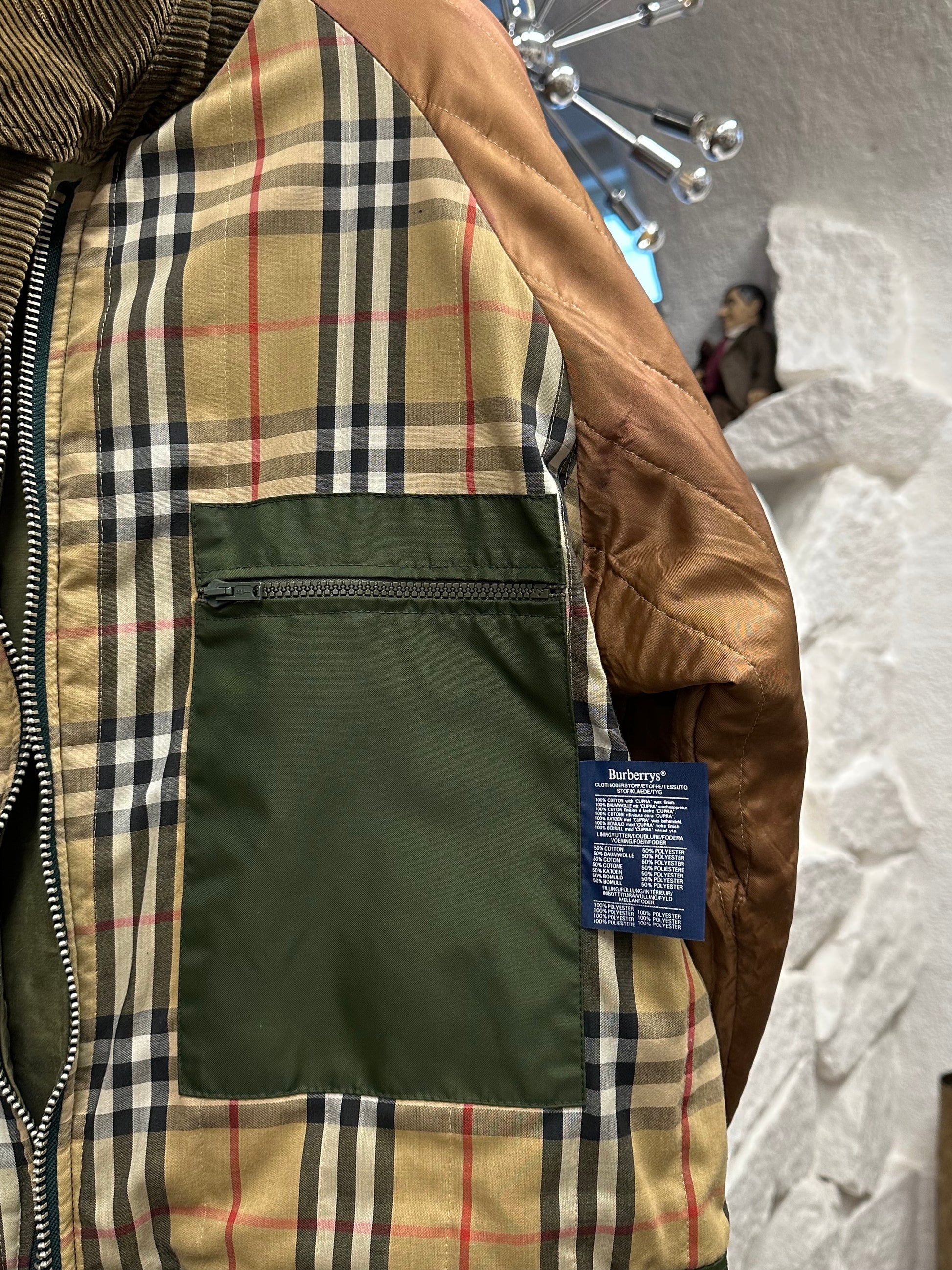 Burberrys Waxed Cotton Jacket 80's 90's 80年代 90年代 バーバリー Made in England イギリス製 Toto プラハ 古着屋 古着 Praha Prague Vintage store Vintage clothing イギリス古着 オイルドジャケット Rare レア 古着卸 フランス買い付け イギリス買い付け ユーロ古着 ヨーロッパ古着