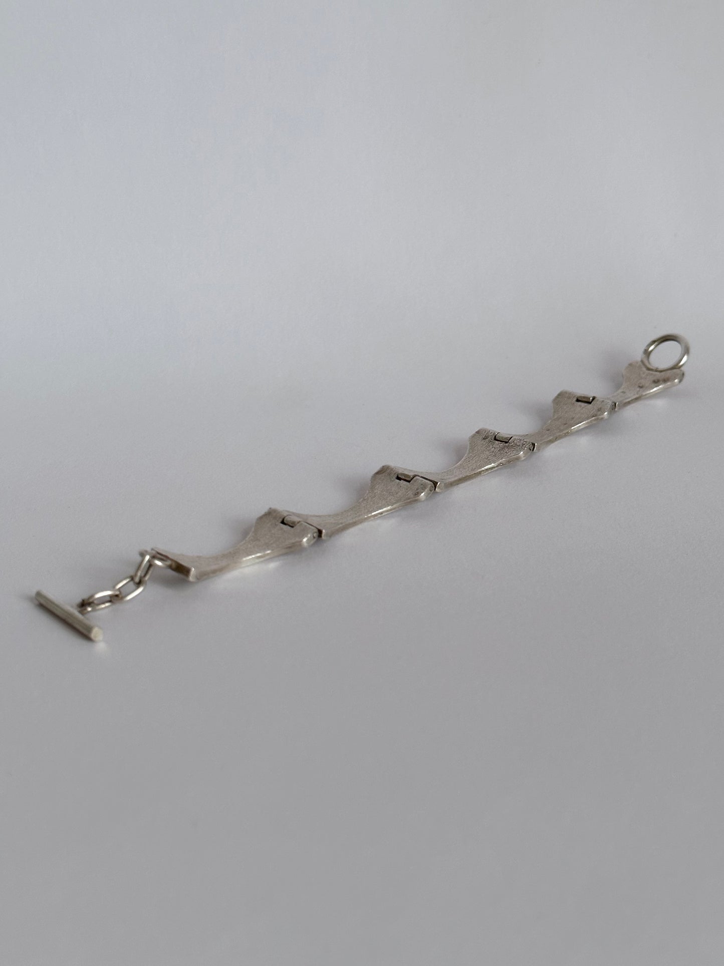 vintage blue lined silver bracelet