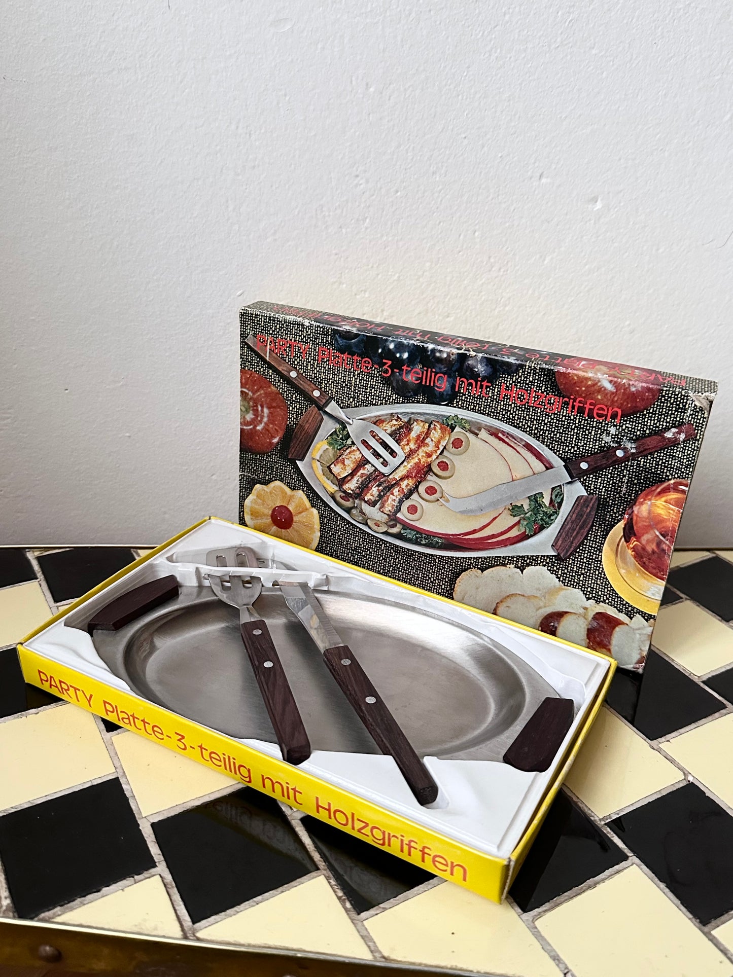 Vintage German party plate set with box