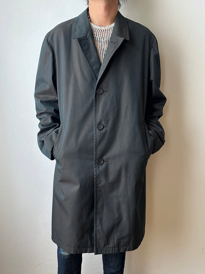 1980s Italian Iridescent waterproof coat 80年代 イタリア古着 イタリア製 玉虫 コート Toto Praha Vintage clothing shop Antique shop 古着屋 プラハ Showroom appointment Prague ユーロ古着 ヨーロッパ古着 古着卸 ヴィンテージ