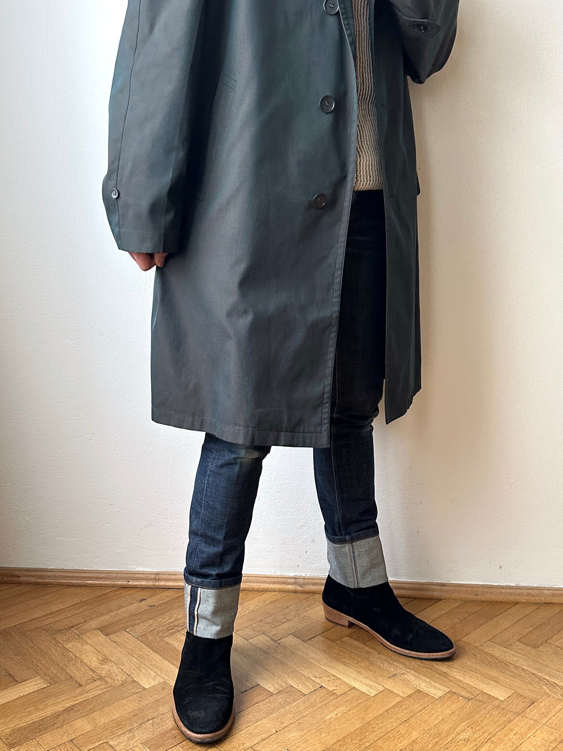 1980s Italian Iridescent waterproof coat 80年代 イタリア古着 イタリア製 玉虫 コート Toto Praha Vintage clothing shop Antique shop 古着屋 プラハ Showroom appointment Prague ユーロ古着 ヨーロッパ古着 古着卸 ヴィンテージ