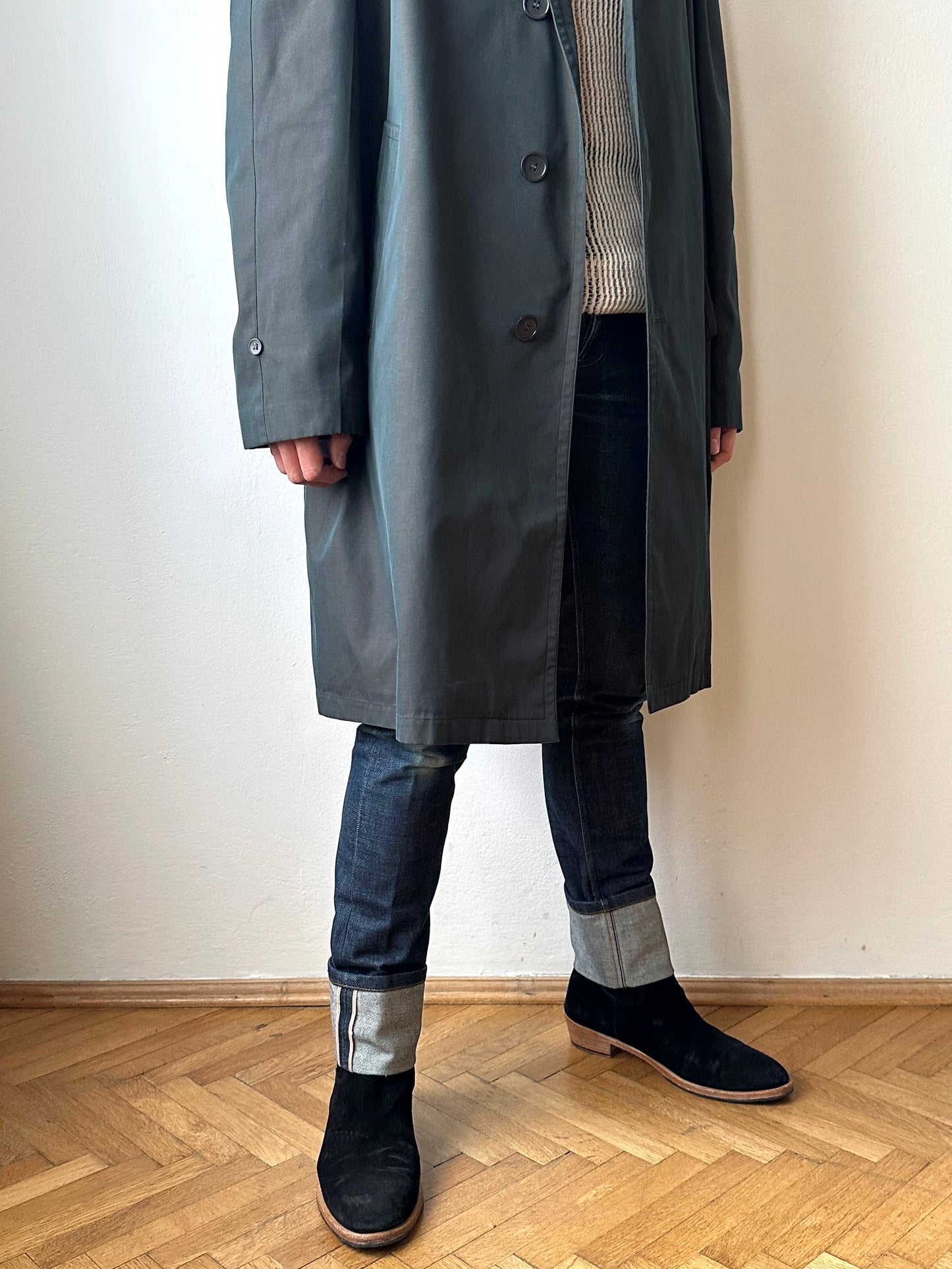 1980s Italian Iridescent waterproof coat 80年代 イタリア古着 イタリア製 玉虫 コート Toto Praha Vintage clothing shop Antique shop 古着屋 プラハ Showroom appointment Prague ユーロ古着 ヨーロッパ古着 古着卸 ヴィンテージ