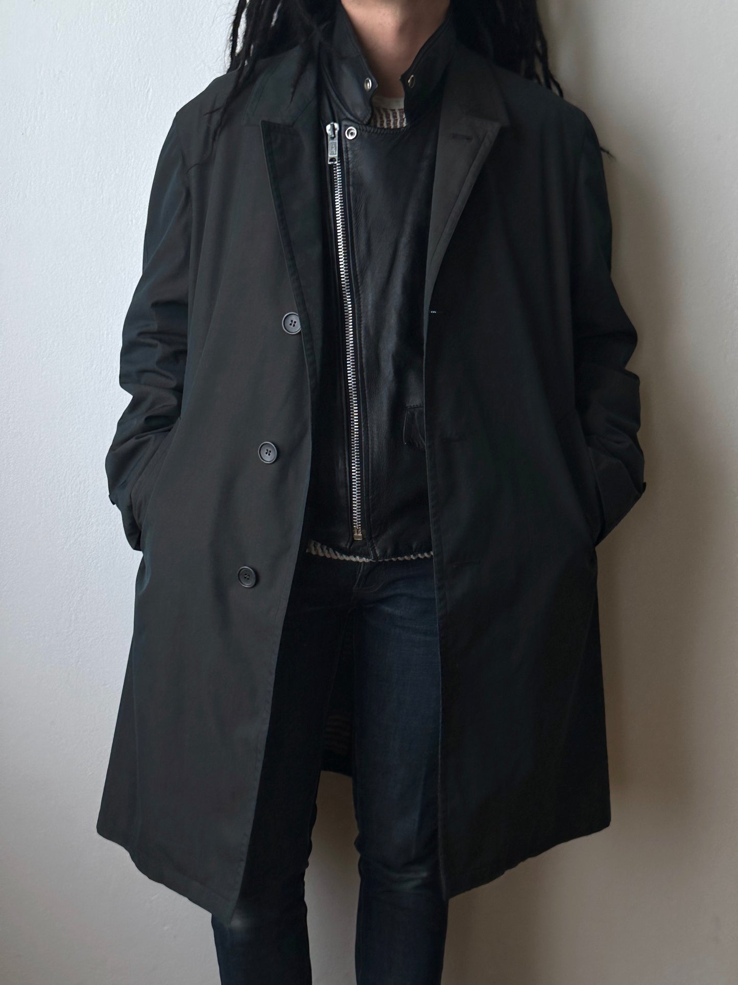 1980s Italian Iridescent waterproof coat 80年代 イタリア古着 イタリア製 玉虫 コート Toto Praha Vintage clothing shop Antique shop 古着屋 プラハ Showroom appointment Prague ユーロ古着 ヨーロッパ古着 古着卸 ヴィンテージ