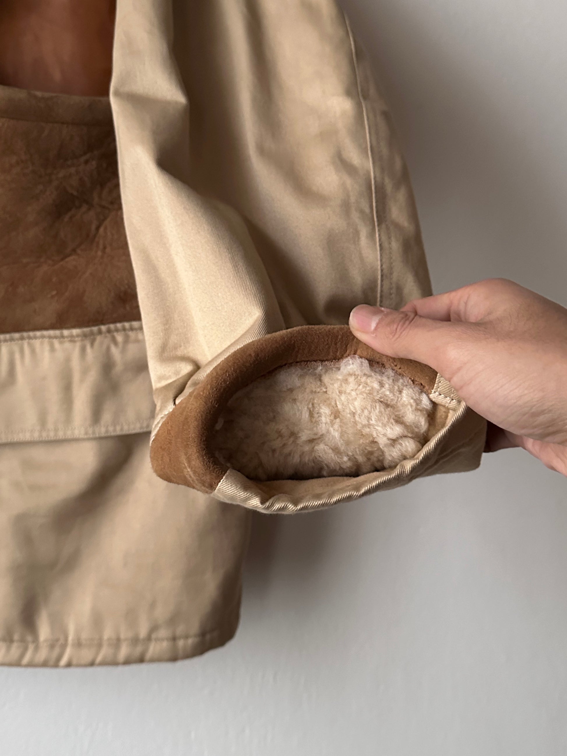 1980's Mouton Jacket France French 80年代  Vintage Toto Praha Vintage clothing store Antique shop 80年代 フランス古着 ユーロ古着 プラハ 古着屋 古着 古着卸 フランス買い付け ムートン ショールカラー Chevignon