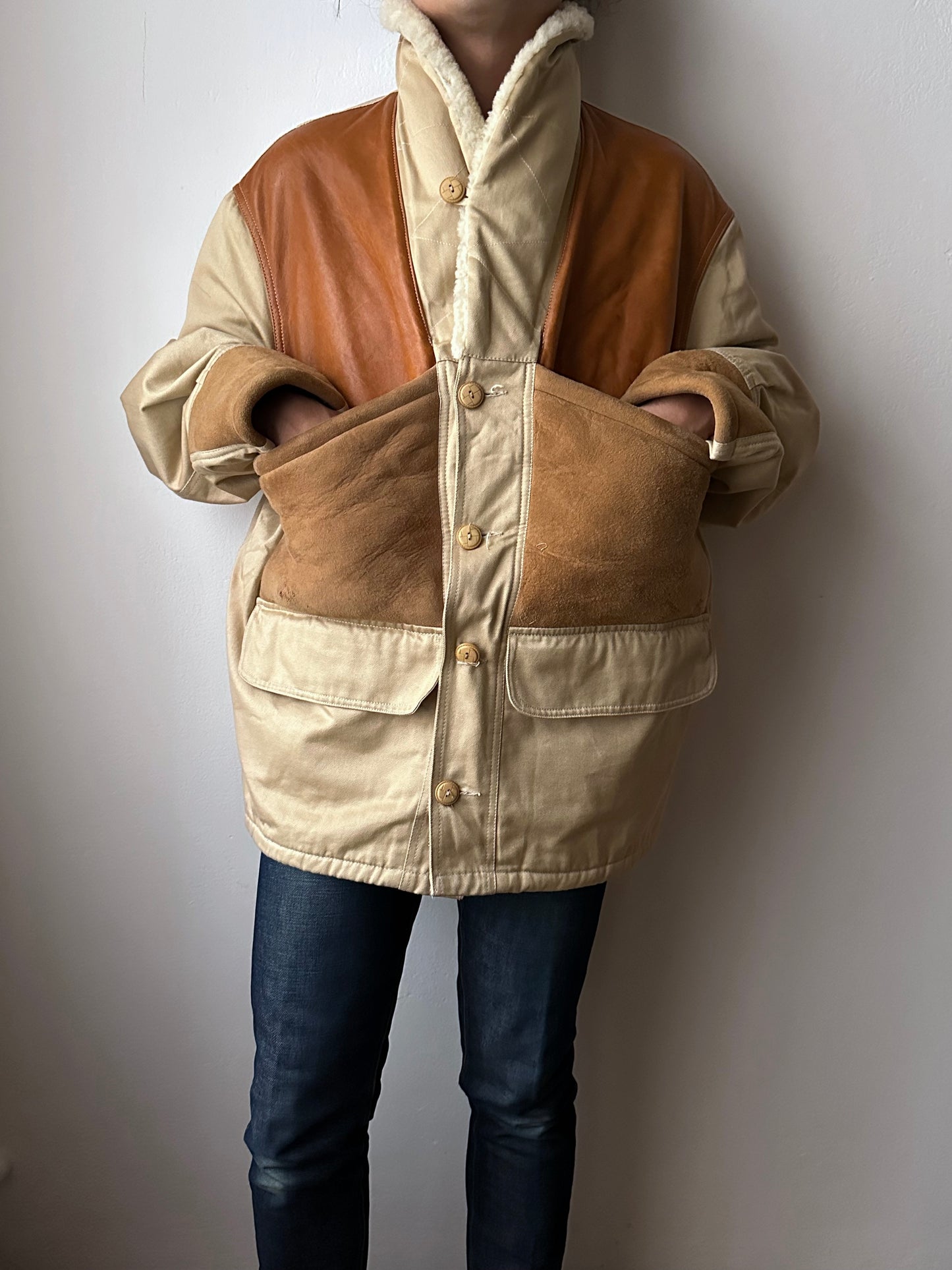 1980's Mouton Jacket France French 80年代  Vintage Toto Praha Vintage clothing store Antique shop 80年代 フランス古着 ユーロ古着 プラハ 古着屋 古着 古着卸 フランス買い付け ムートン ショールカラー Chevignon