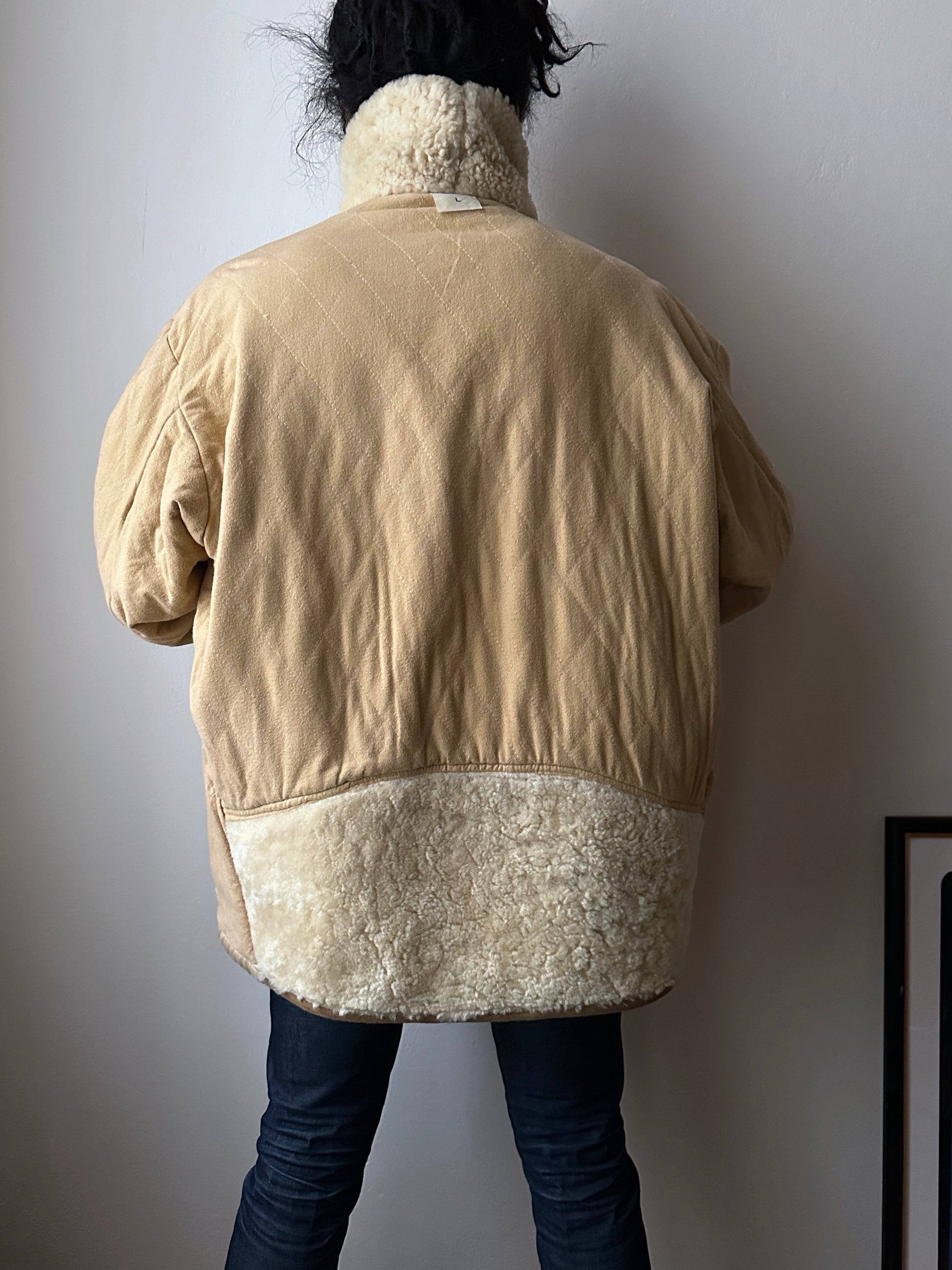 1980's Mouton Jacket France French 80年代  Vintage Toto Praha Vintage clothing store Antique shop 80年代 フランス古着 ユーロ古着 プラハ 古着屋 古着 古着卸 フランス買い付け ムートン ショールカラー Chevignon