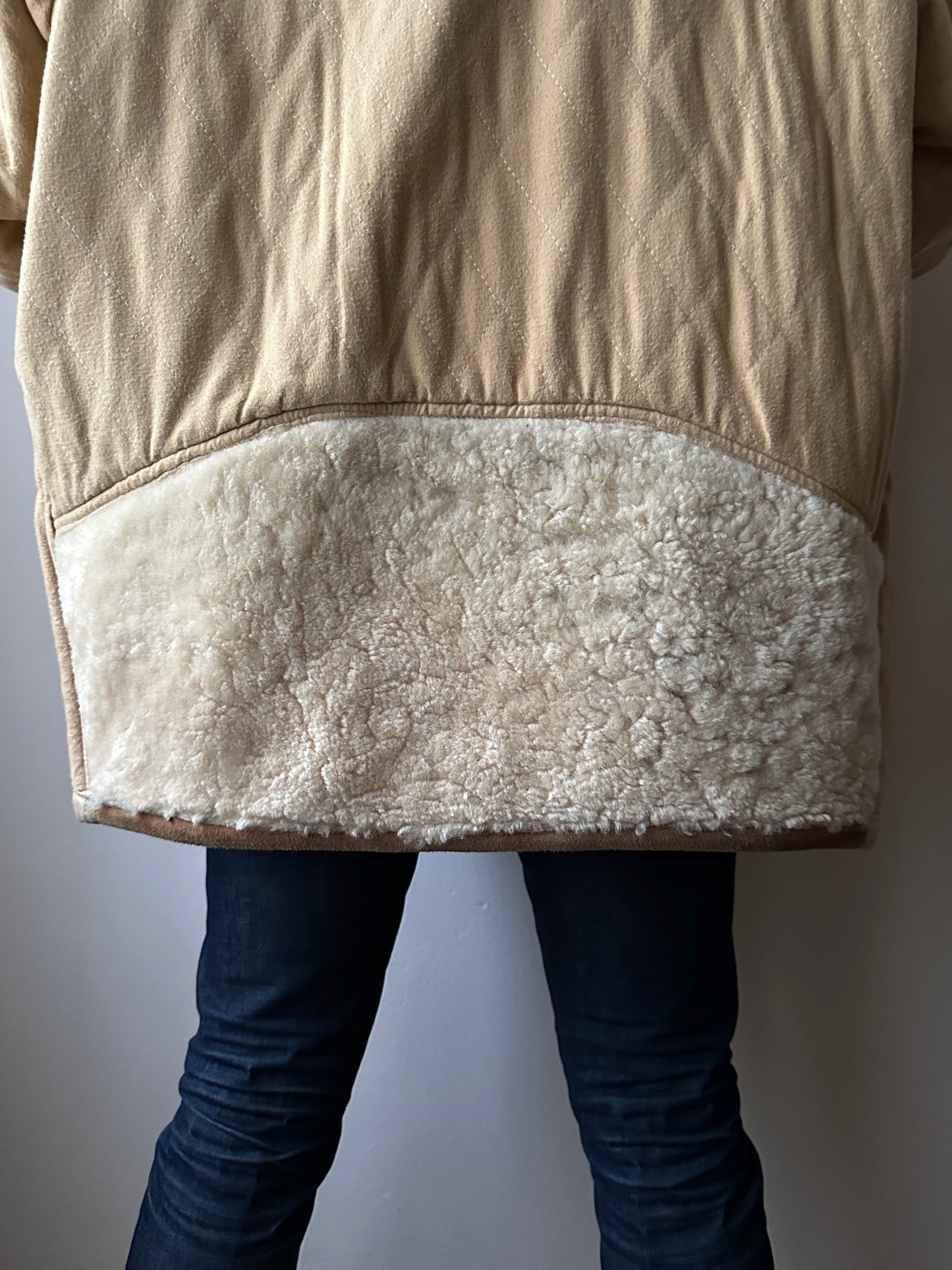 1980's Mouton Jacket France French 80年代  Vintage Toto Praha Vintage clothing store Antique shop 80年代 フランス古着 ユーロ古着 プラハ 古着屋 古着 古着卸 フランス買い付け ムートン ショールカラー Chevignon