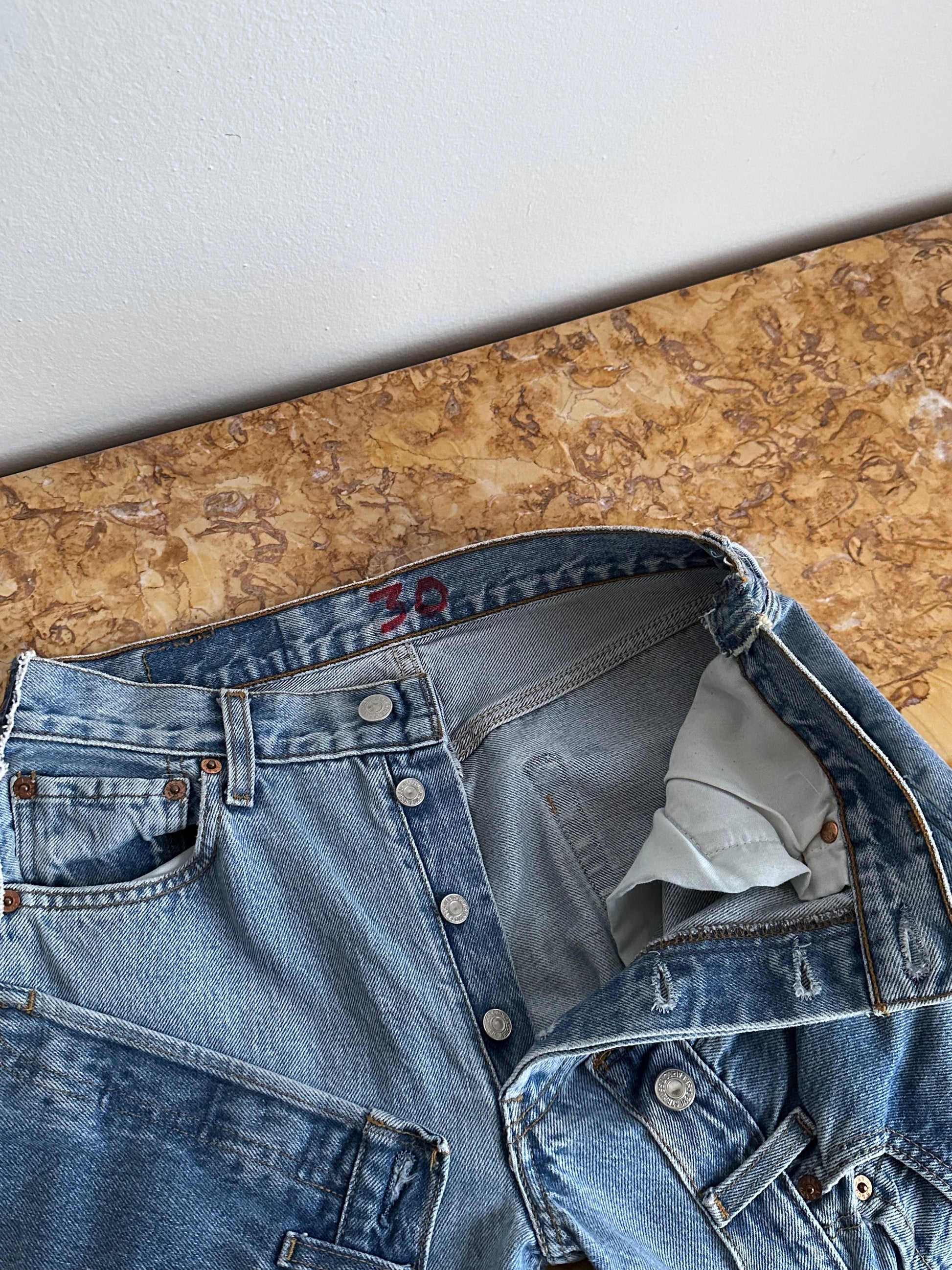 Vintage Levi's crazy patch worked denim trousers 90's 90年代 ヴィンテージ リーバイス パッチワーク  デニム Toto 古着 プラハ ユーロ古着  ヨーロッパ古着 Praha Prague Vintage store 古着屋 古着卸 フランス買い付け