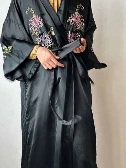 -1970s silk china gown with flower embroidery