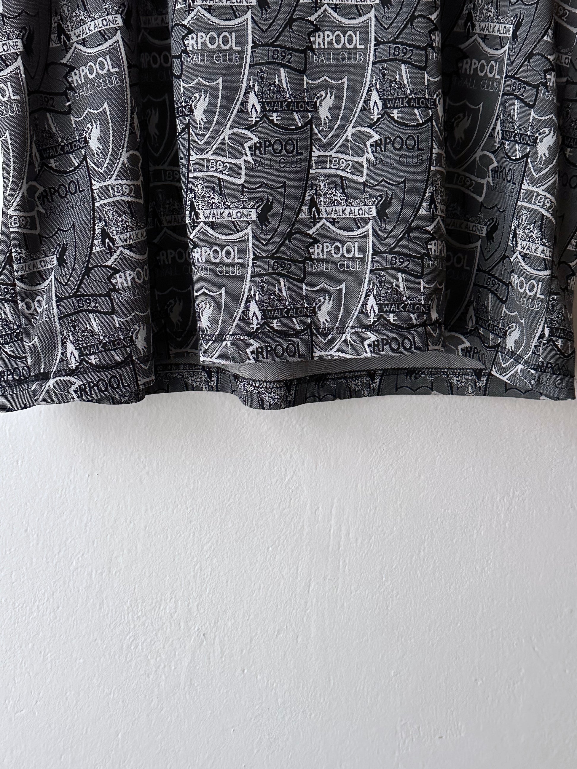 90's Liverpool Adidas アディダス リバプール premier league プレミアリーグ 90年代 Football shirt サッカーシャツ Made in England イギリス製 Vintage ヴィンテージ Toto Praha Antique shop Vintage clothing store Prague 古着屋 アンティークショップ ユーロ古着 ヨーロッパ古着 古着卸