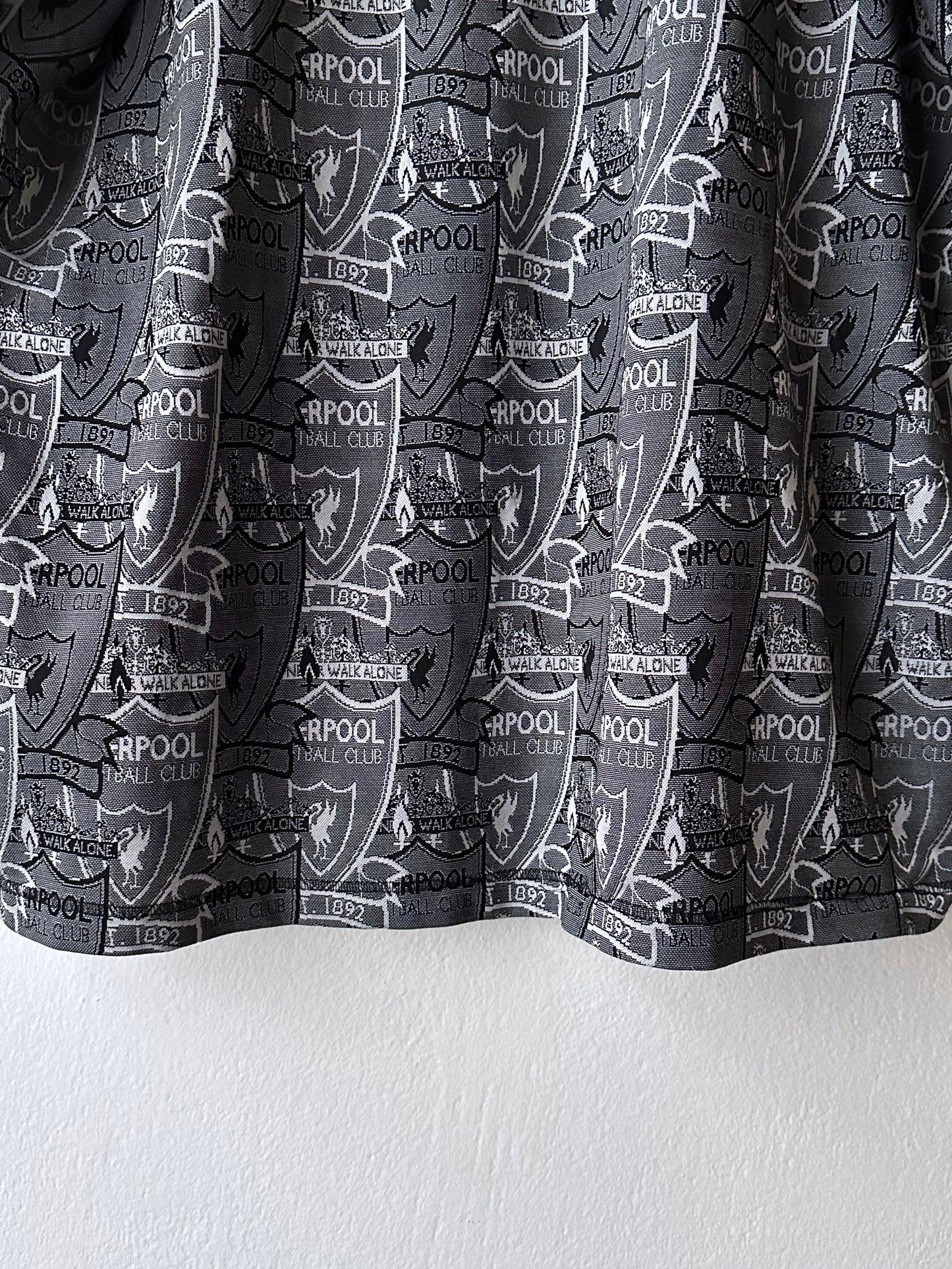 90's Liverpool Adidas アディダス リバプール premier league プレミアリーグ 90年代 Football shirt サッカーシャツ Made in England イギリス製 Vintage ヴィンテージ Toto Praha Antique shop Vintage clothing store Prague 古着屋 アンティークショップ ユーロ古着 ヨーロッパ古着 古着卸