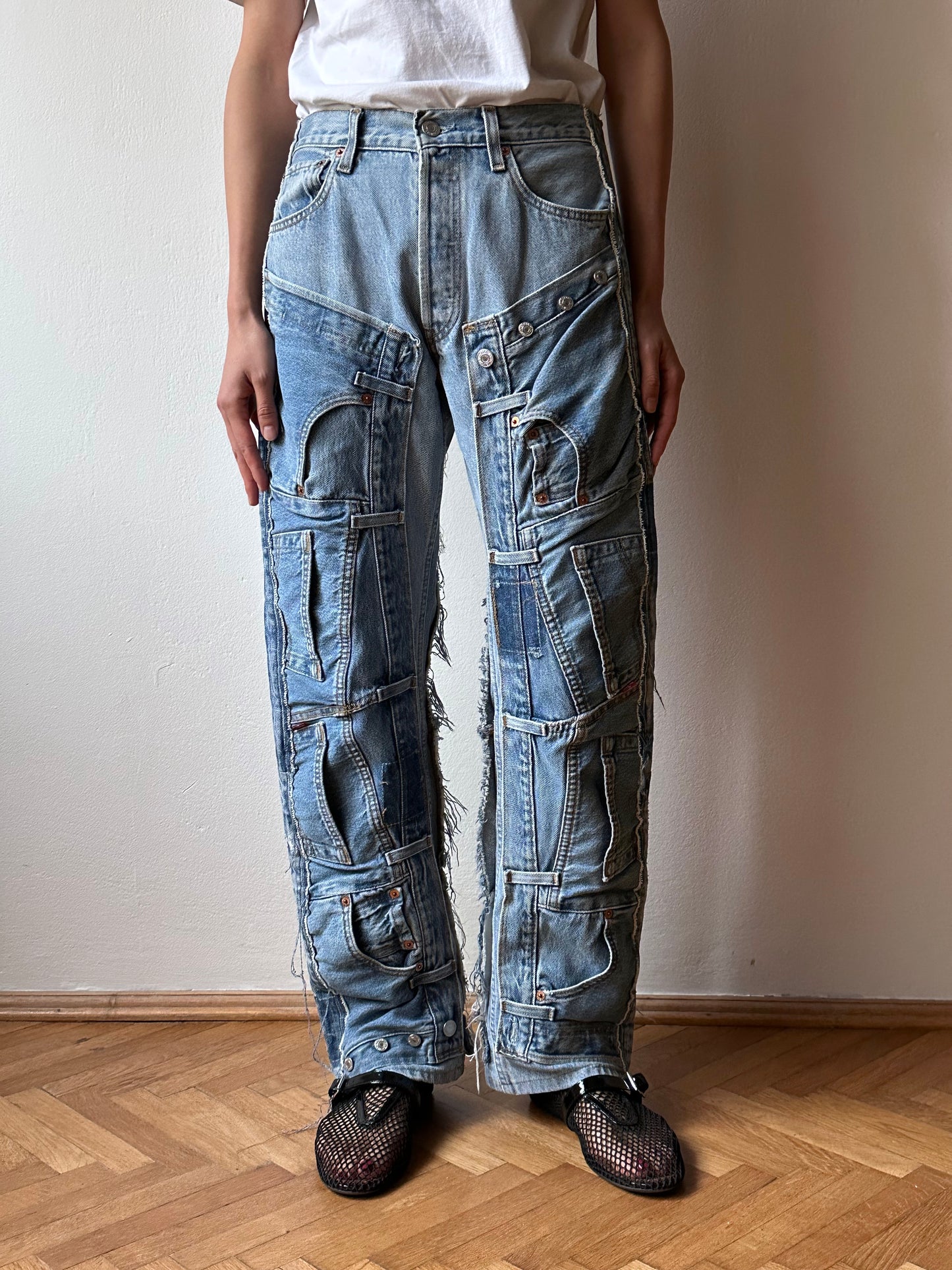 Vintage Levi's crazy patch worked denim trousers 90's 90年代 ヴィンテージ リーバイス パッチワーク  デニム Toto 古着 プラハ ユーロ古着  ヨーロッパ古着 Praha Prague Vintage store 古着屋 古着卸 フランス買い付け