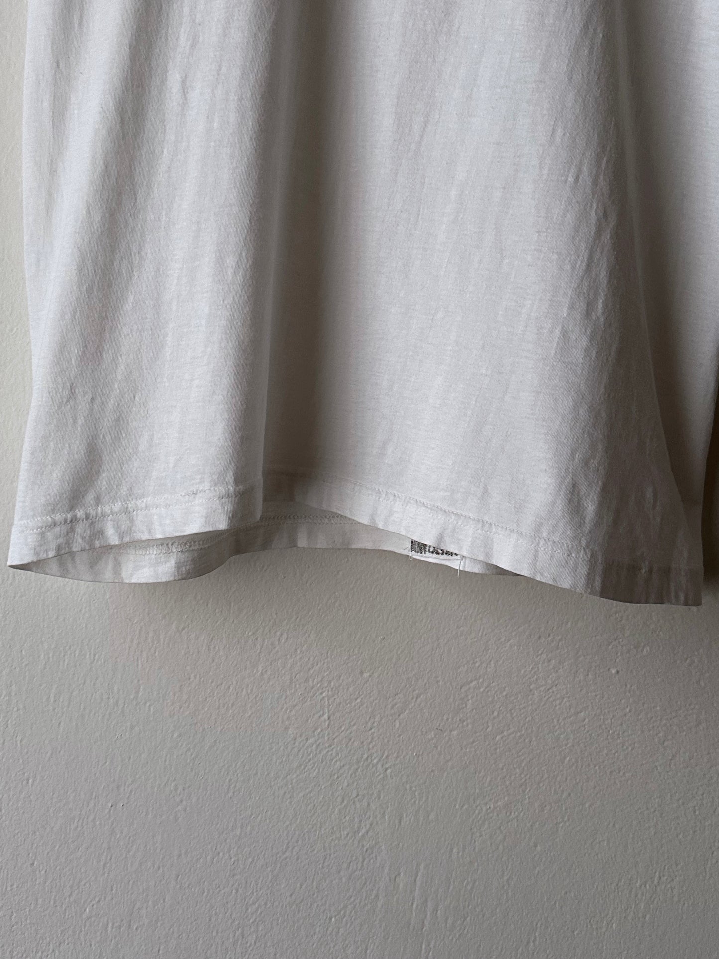 90's T shirt Tee Tシャツ 90年代 Vintage ヴィンテージ Toto Praha Antique shop Vintage clothing store Prague 古着屋 アンティークショップ ユーロ古着 ヨーロッパ古着 古着卸