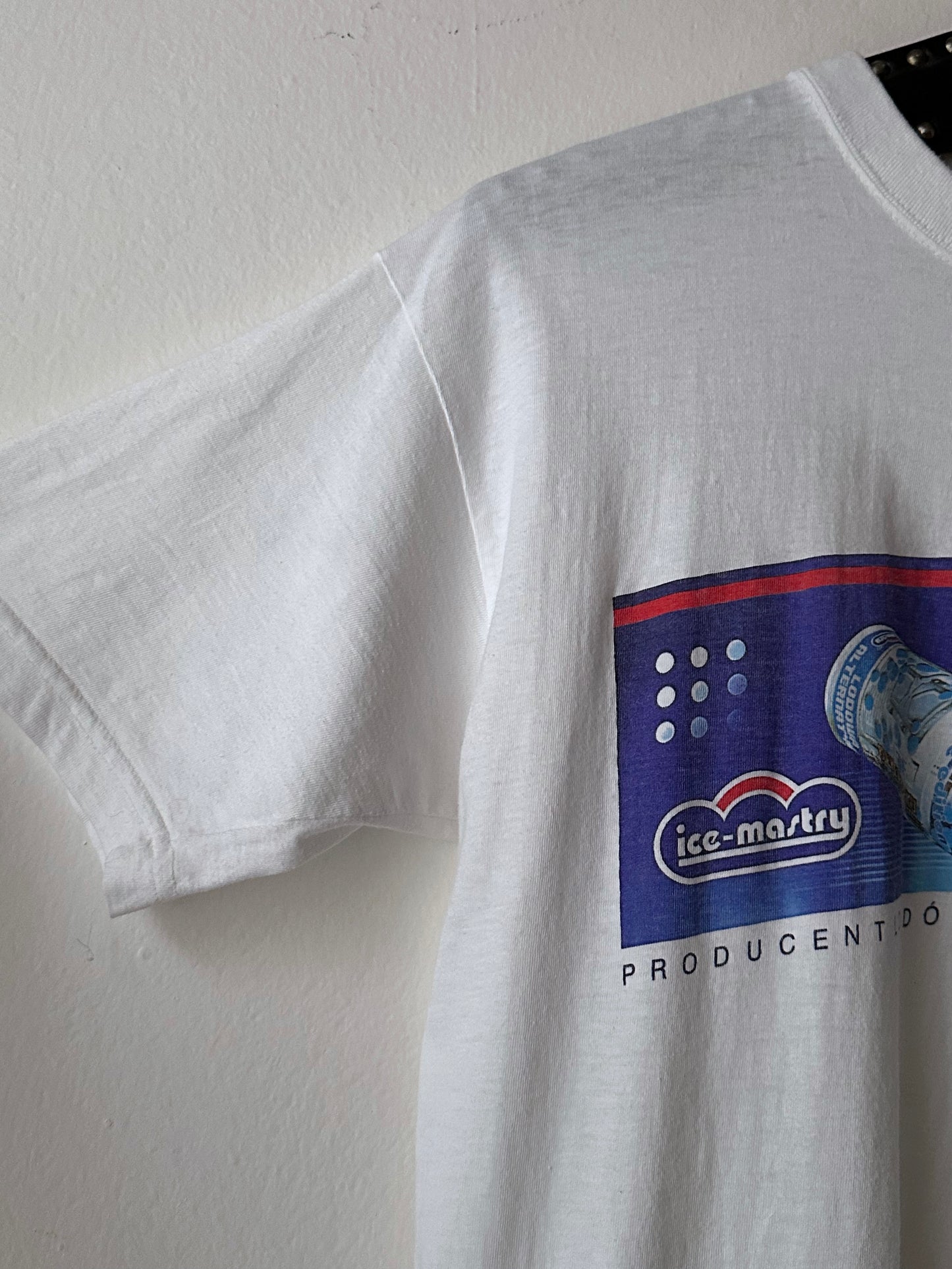 90's T shirt Tee Tシャツ 90年代 Vintage ヴィンテージ Toto Praha Antique shop Vintage clothing store Prague 古着屋 アンティークショップ ユーロ古着 ヨーロッパ古着 古着卸