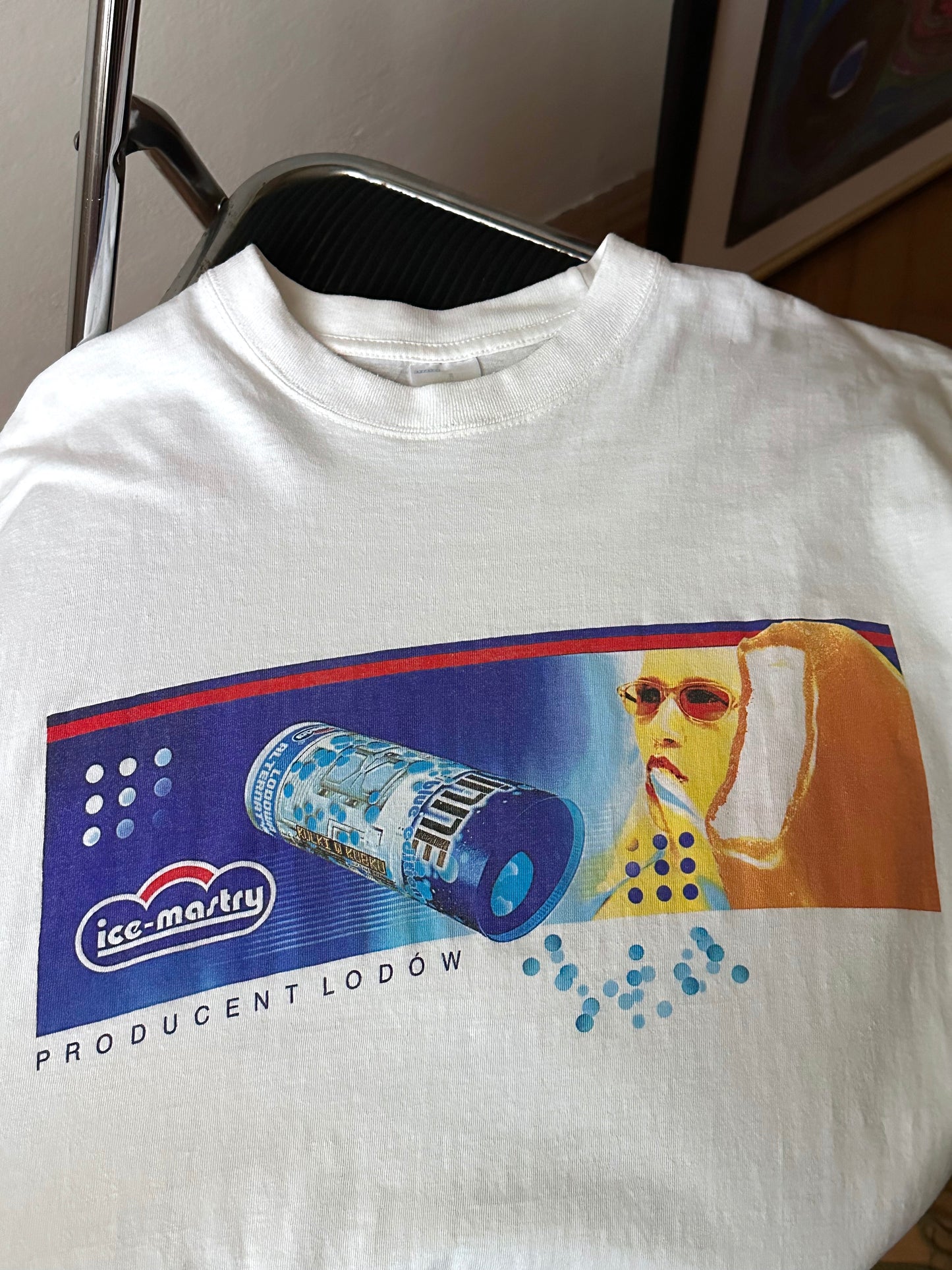 90's T shirt Tee Tシャツ 90年代 Vintage ヴィンテージ Toto Praha Antique shop Vintage clothing store Prague 古着屋 アンティークショップ ユーロ古着 ヨーロッパ古着 古着卸