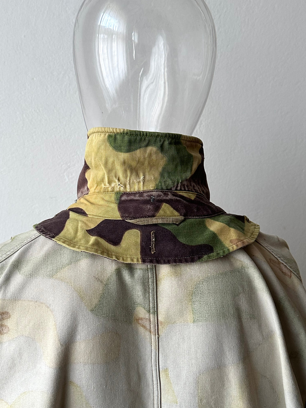 1960s Czechoslovak Army Salamander Camo Parka 60年代 サラマンダー チェコスロバキア 迷彩 Toto Praha Vintage clothing shop Antique shop 古着屋 プラハ Showroom appointment Prague ユーロ古着 ヨーロッパ古着 古着卸 ヴィンテージ