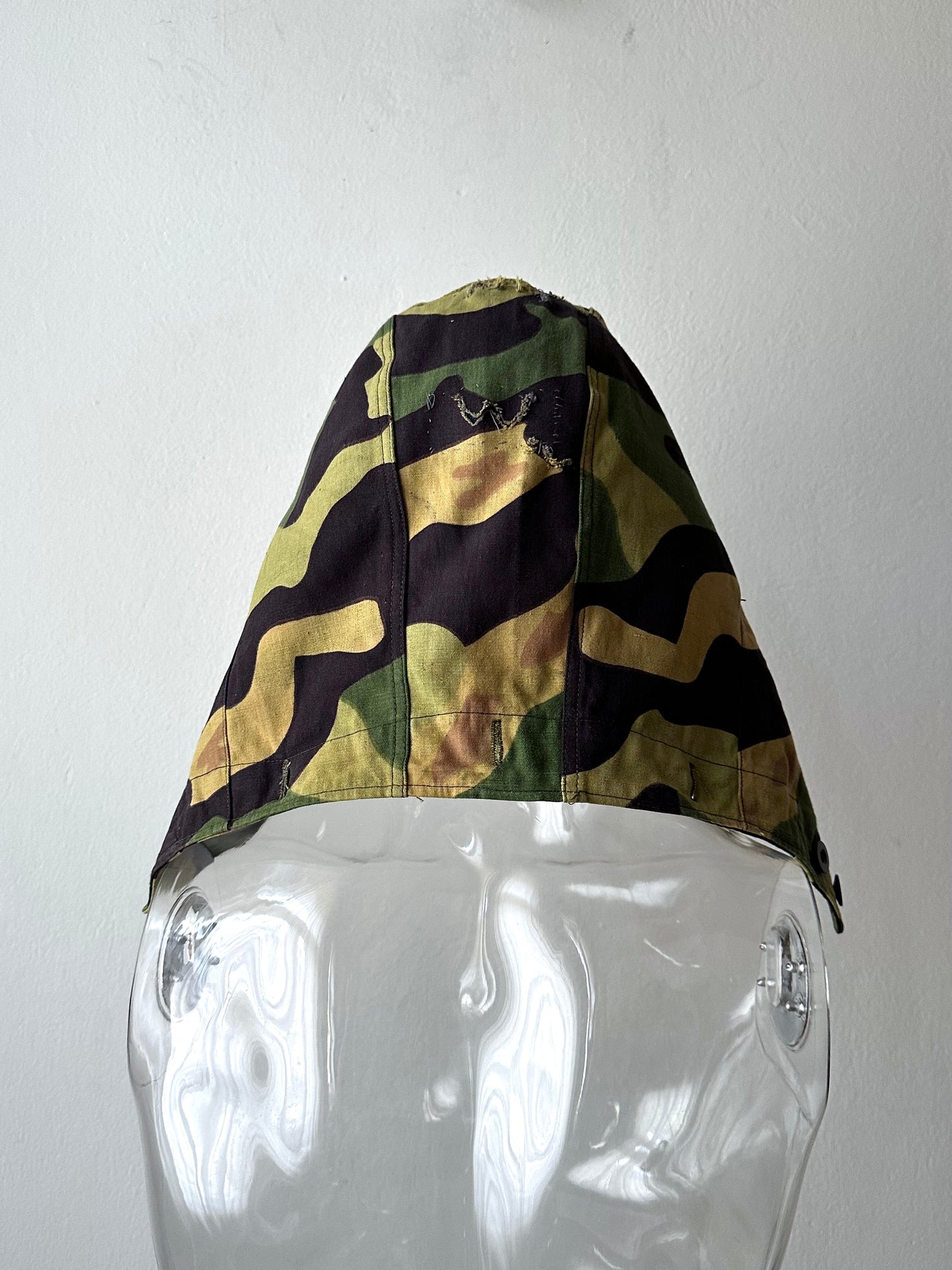 1960s Czechoslovak Army Salamander Camo Parka 60年代 サラマンダー チェコスロバキア 迷彩 Toto Praha Vintage clothing shop Antique shop 古着屋 プラハ Showroom appointment Prague ユーロ古着 ヨーロッパ古着 古着卸 ヴィンテージ
