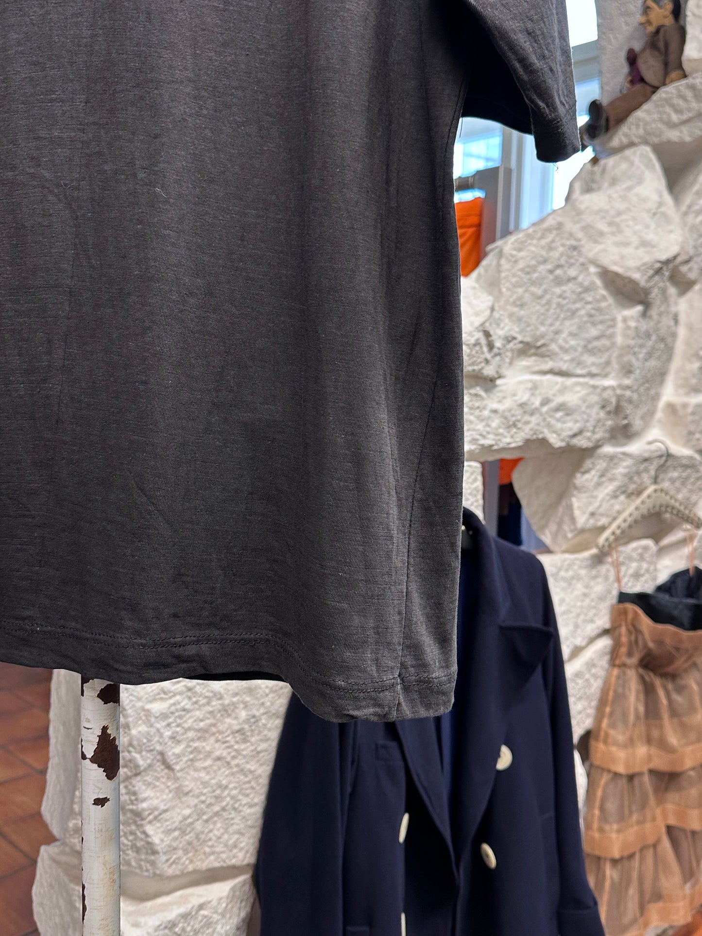 1995s Andrea De Carlo Uto - L~XL