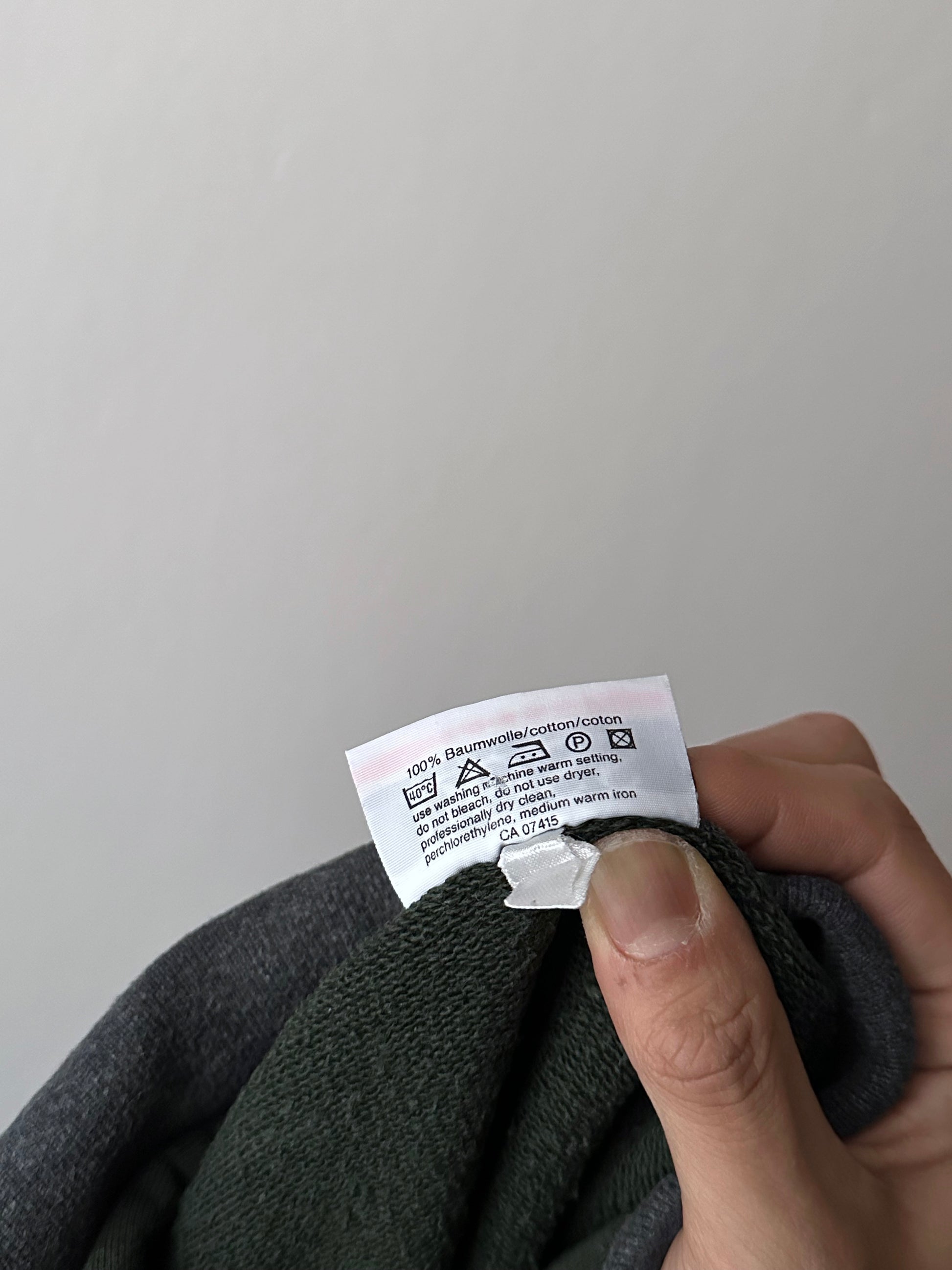 90's Hugo Boss ボス Sweatshirt スウェット 90年代 Vintage ヴィンテージ Toto Praha Antique shop Vintage clothing store Prague 古着屋 アンティークショップ ユーロ古着 ヨーロッパ古着 古着卸