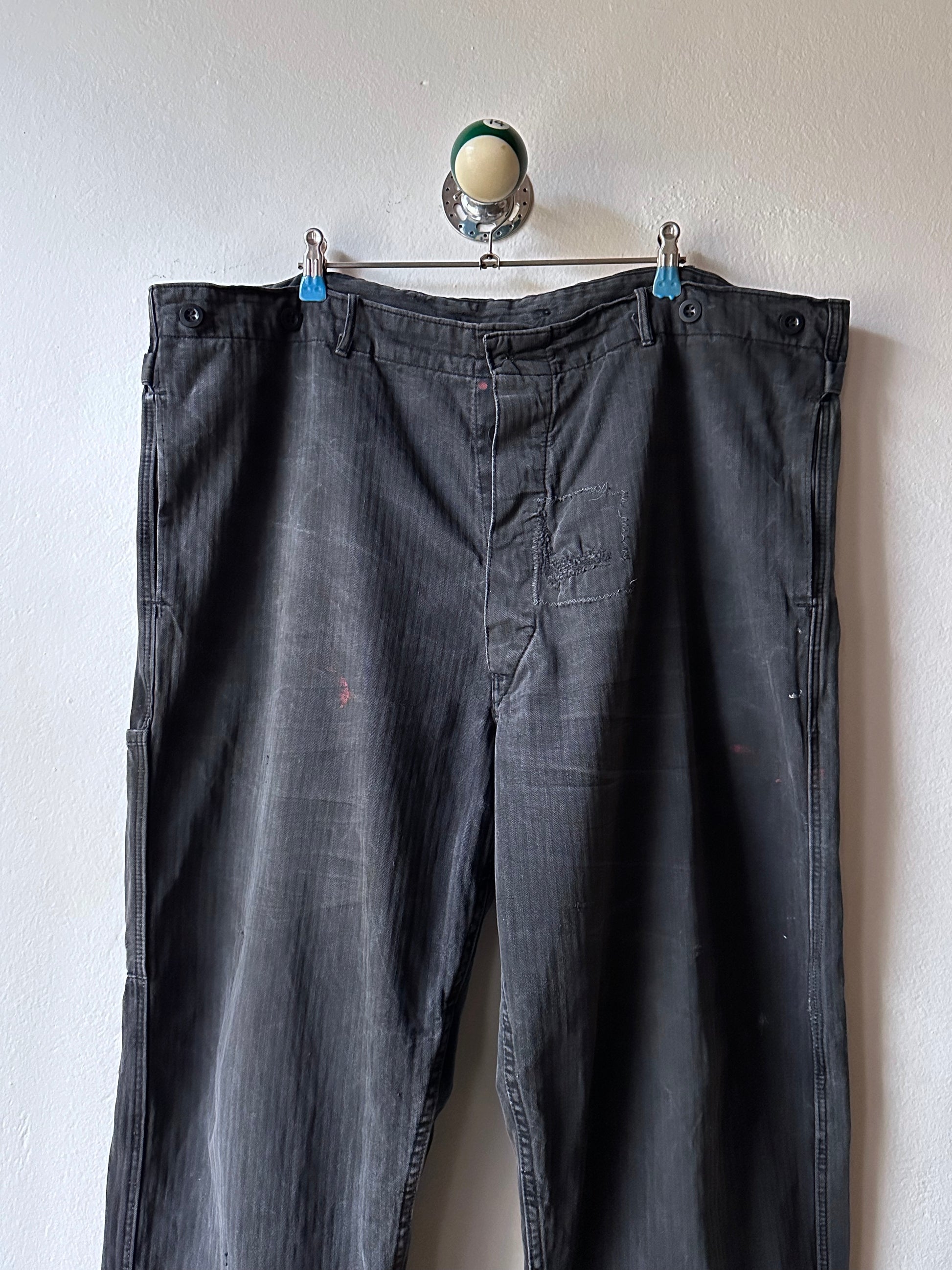 Black 黒 1980's East German work trousers 東ドイツ ワークパンツ 80年代 ヘリンボーン Vintage ヴィンテージ Toto Praha Antique shop Vintage clothing store Prague 古着屋 アンティークショップ ユーロ古着 ヨーロッパ古着 古着卸