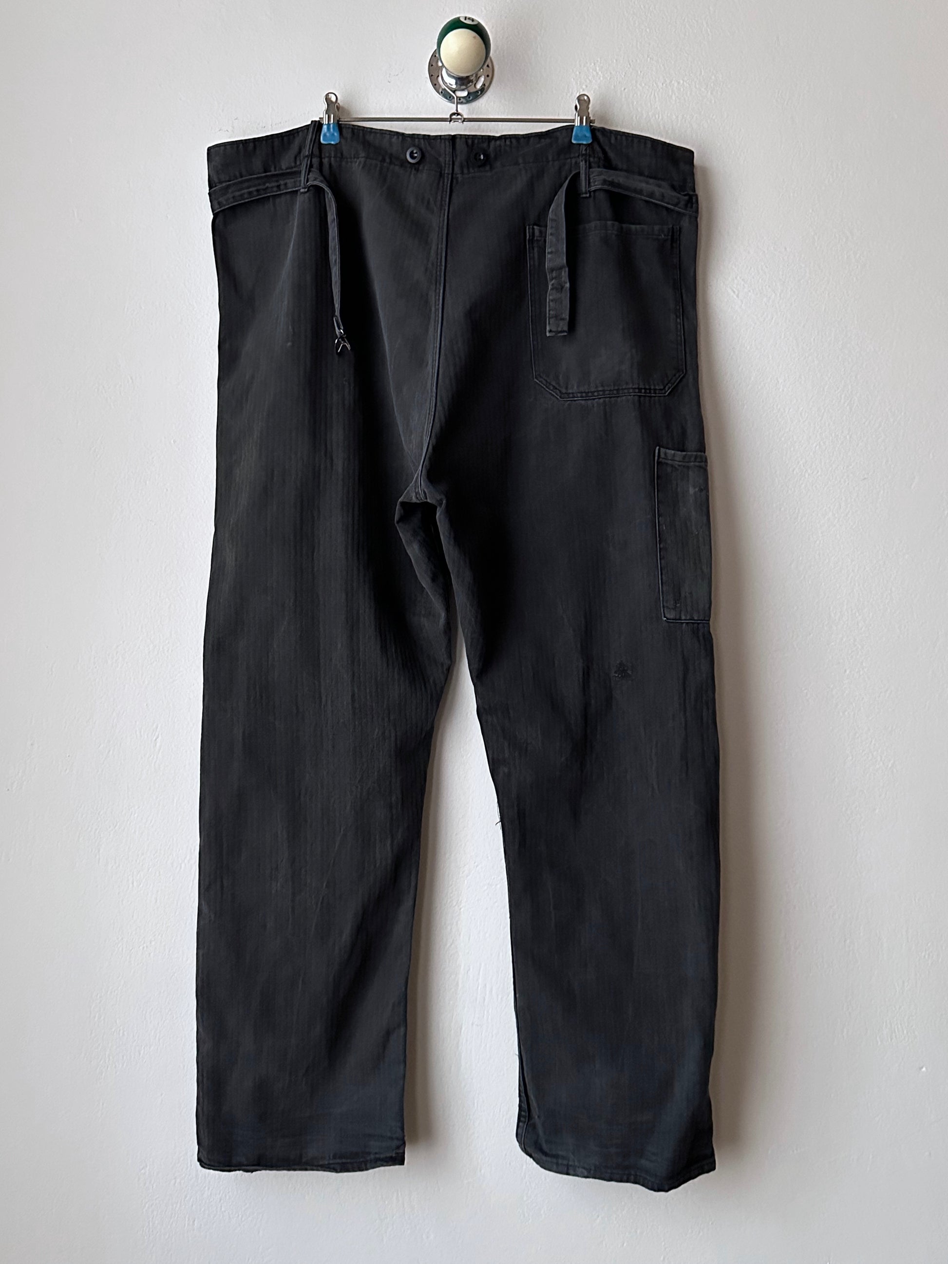 Black 黒 1980's East German work trousers 東ドイツ ワークパンツ 80年代 ヘリンボーン Vintage ヴィンテージ Toto Praha Antique shop Vintage clothing store Prague 古着屋 アンティークショップ ユーロ古着 ヨーロッパ古着 古着卸