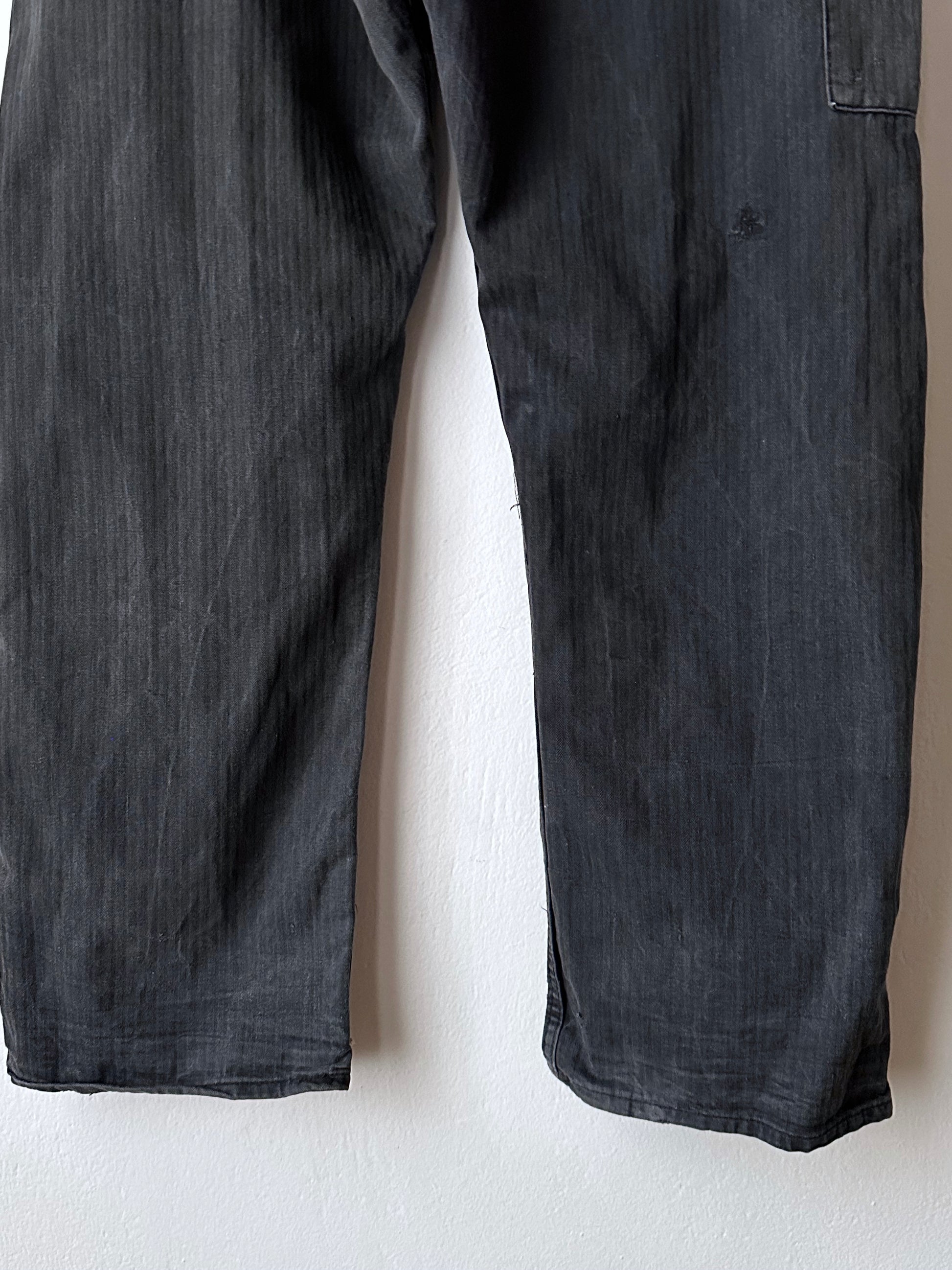 Black 黒 1980's East German work trousers 東ドイツ ワークパンツ 80年代 ヘリンボーン Vintage ヴィンテージ Toto Praha Antique shop Vintage clothing store Prague 古着屋 アンティークショップ ユーロ古着 ヨーロッパ古着 古着卸