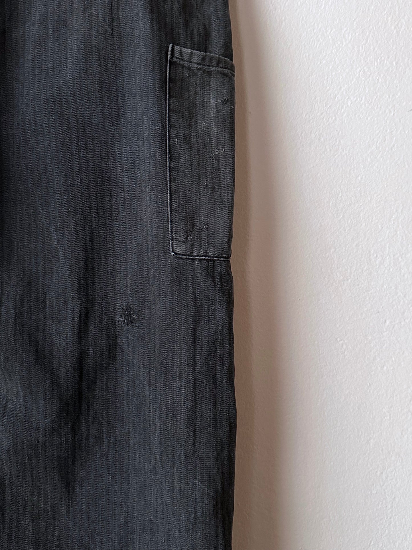 Black 黒 1980's East German work trousers 東ドイツ ワークパンツ 80年代 ヘリンボーン Vintage ヴィンテージ Toto Praha Antique shop Vintage clothing store Prague 古着屋 アンティークショップ ユーロ古着 ヨーロッパ古着 古着卸