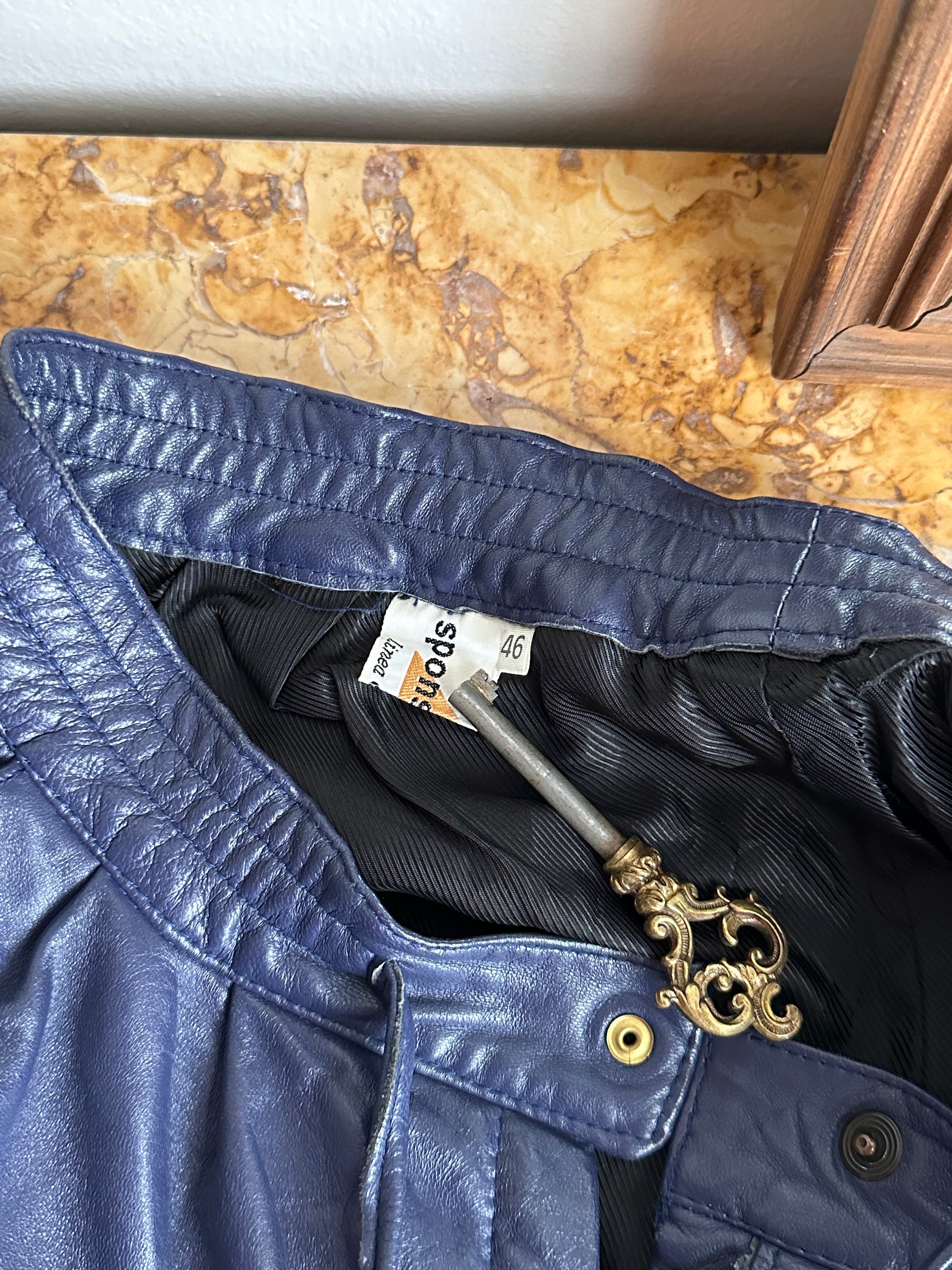 80's Leather pants レザーパンツ Vintage プラハ  古着屋 Praha Prague Vintage store レザパン ユーロ古着 ヨーロッパ古着