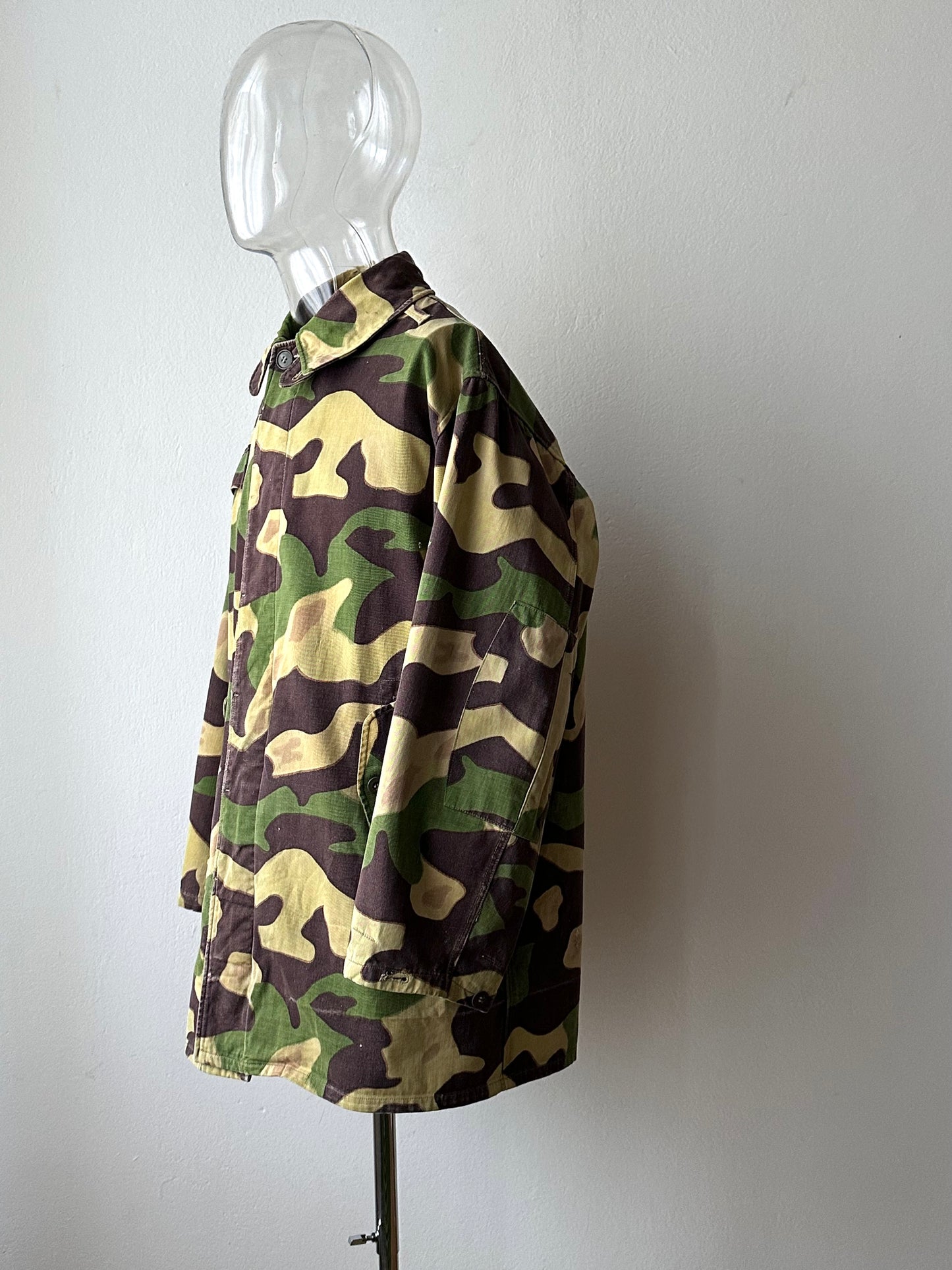 1960s Czechoslovak Army Salamander Camo Parka 60年代 サラマンダー チェコスロバキア 迷彩 Toto Praha Vintage clothing shop Antique shop 古着屋 プラハ Showroom appointment Prague ユーロ古着 ヨーロッパ古着 古着卸 ヴィンテージ