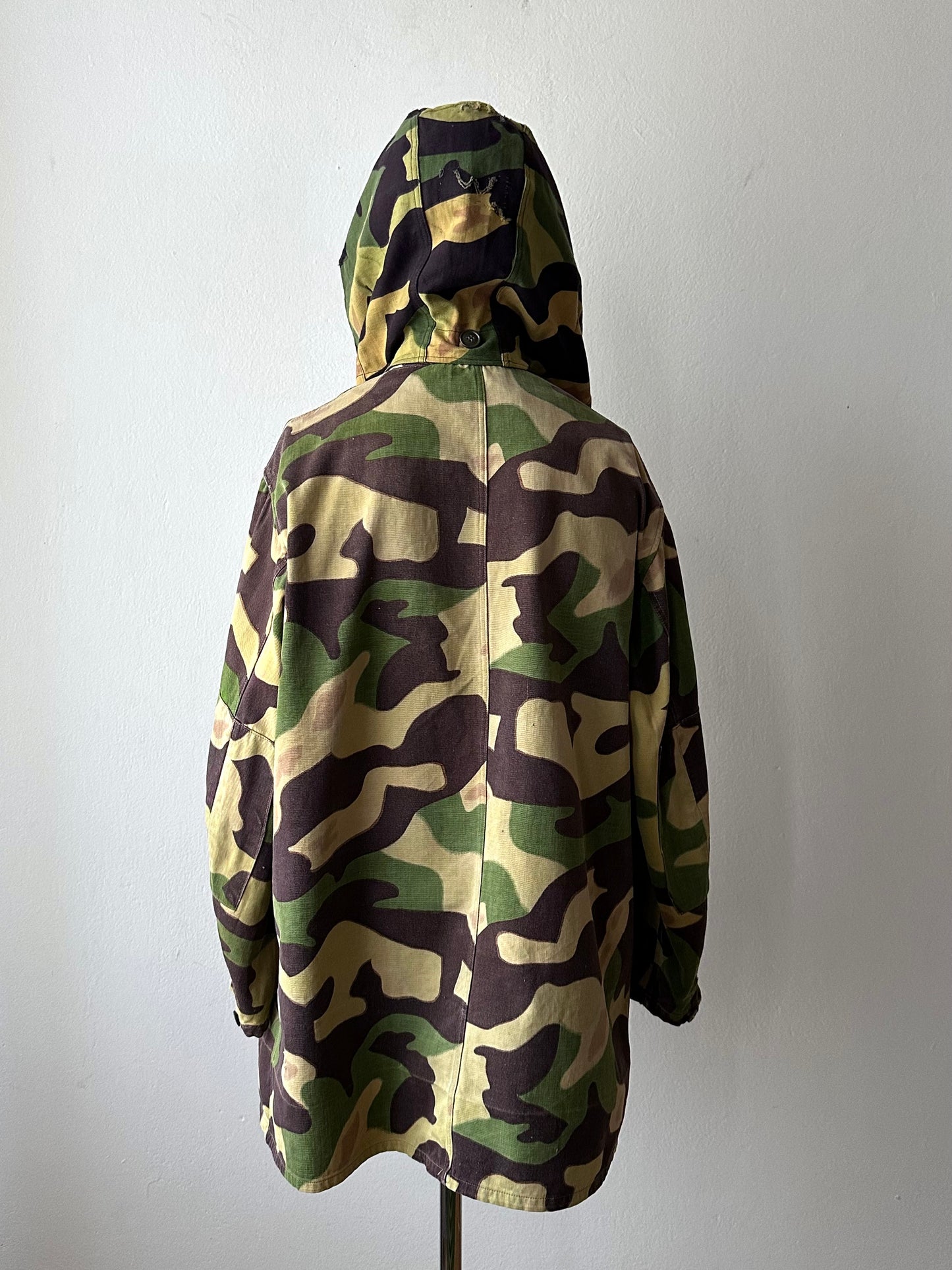 1960s Czechoslovak Army Salamander Camo Parka 60年代 サラマンダー チェコスロバキア 迷彩 Toto Praha Vintage clothing shop Antique shop 古着屋 プラハ Showroom appointment Prague ユーロ古着 ヨーロッパ古着 古着卸 ヴィンテージ