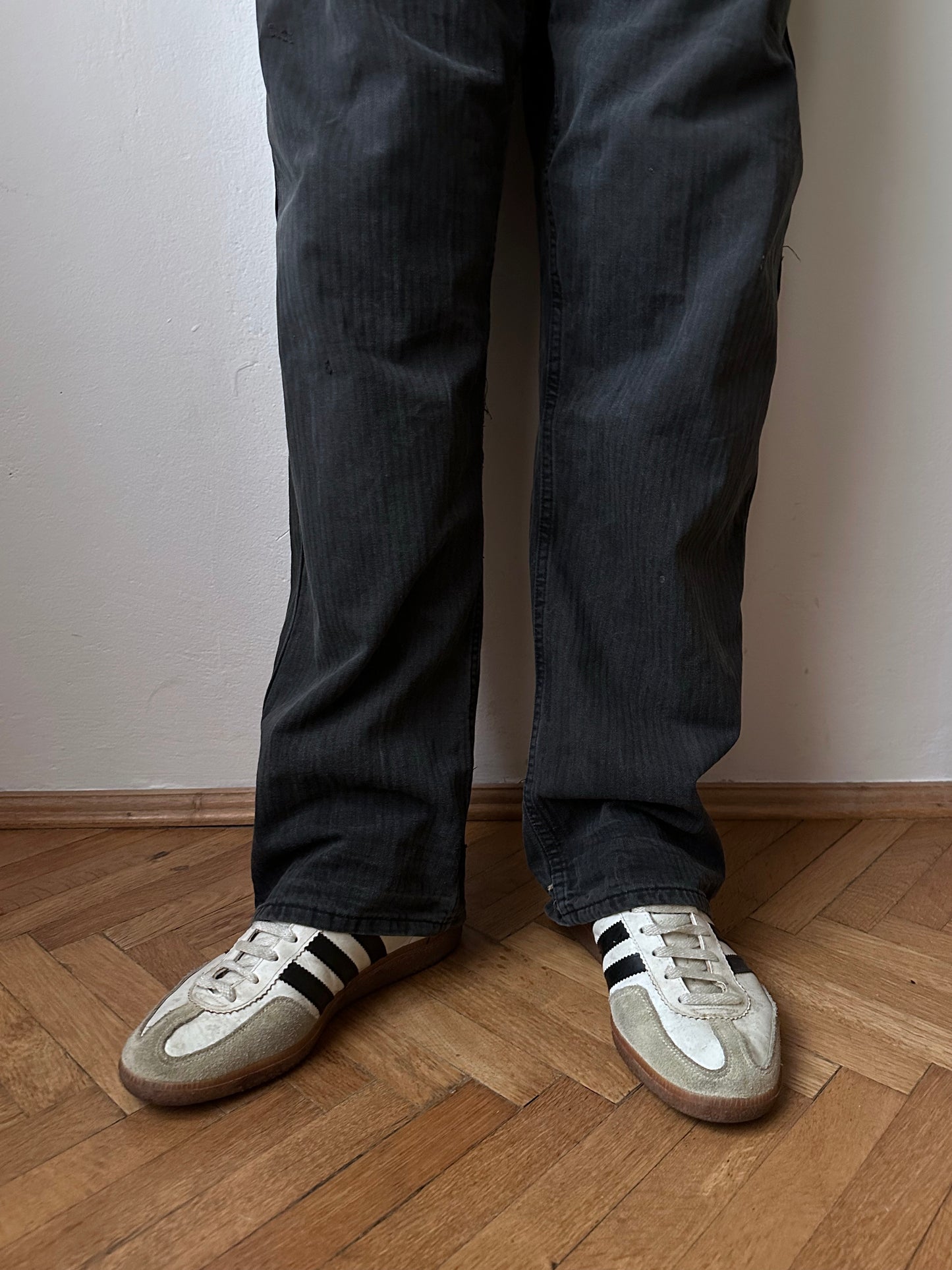 Black 黒 1980's East German work trousers 東ドイツ ワークパンツ 80年代 ヘリンボーン Vintage ヴィンテージ Toto Praha Antique shop Vintage clothing store Prague 古着屋 アンティークショップ ユーロ古着 ヨーロッパ古着 古着卸