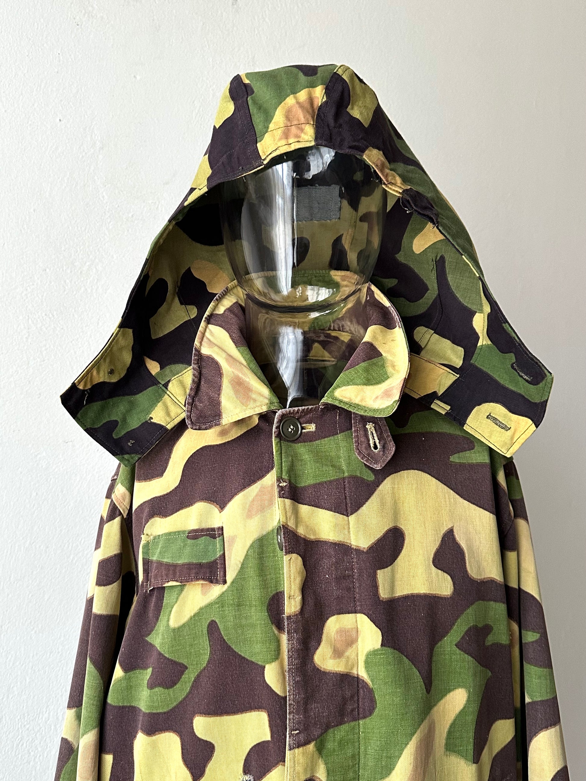 1960s Czechoslovak Army Salamander Camo Parka 60年代 サラマンダー チェコスロバキア 迷彩 Toto Praha Vintage clothing shop Antique shop 古着屋 プラハ Showroom appointment Prague ユーロ古着 ヨーロッパ古着 古着卸 ヴィンテージ