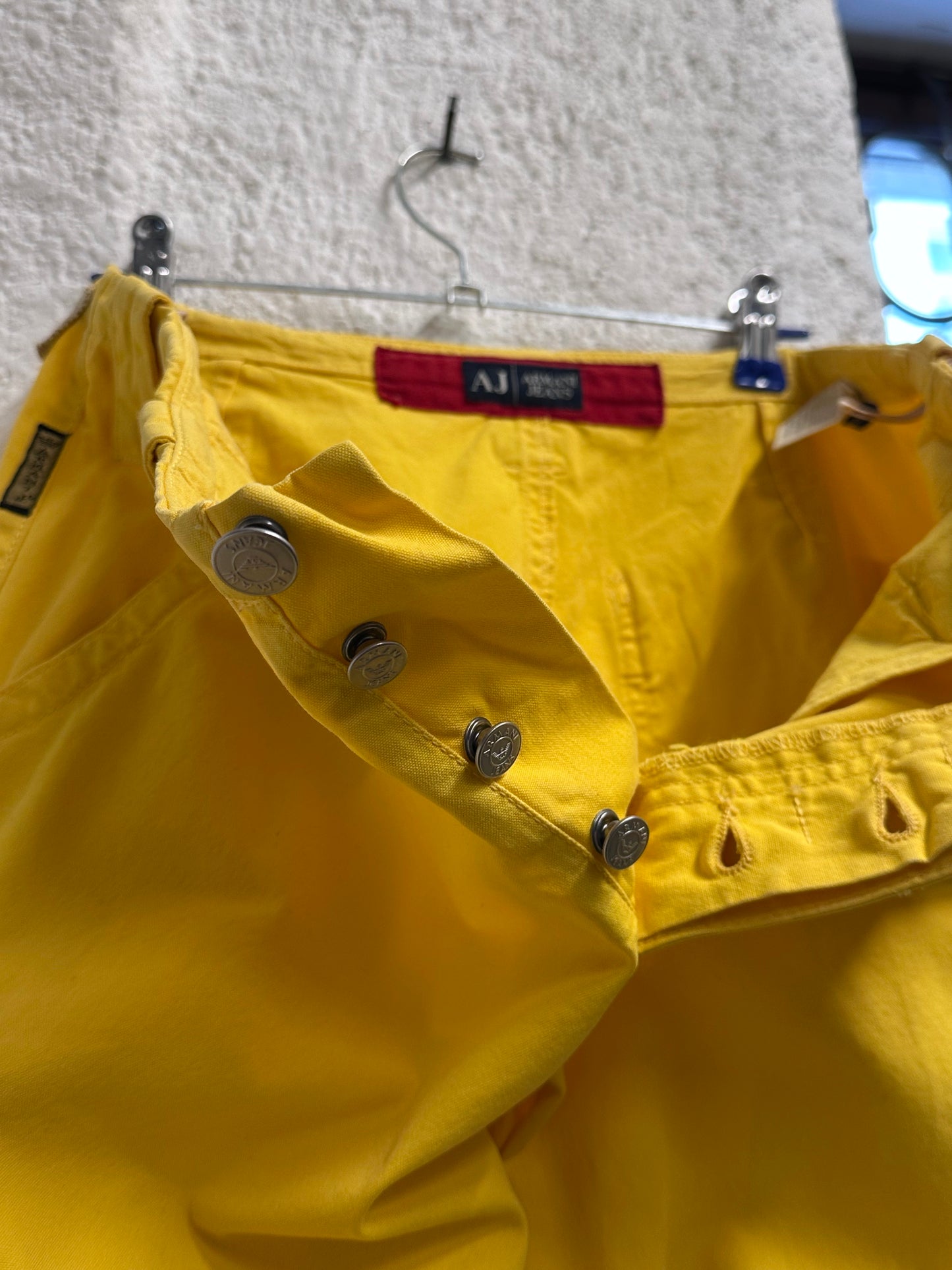 ARMANI JEANS アルマーニジーンズ Toto Vintage clothing store Antique shop Praha Prague Vintage ヴィンテージ プラハ 古着屋 古着 アンティークショップ ユーロ古着  ヨーロッパ古着 Made in Rumania ルーマニア製 yellow 黄色 