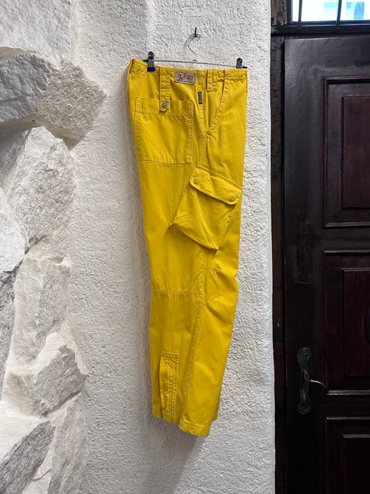 ARMANI JEANS アルマーニジーンズ Toto Vintage clothing store Antique shop Praha Prague Vintage ヴィンテージ プラハ 古着屋 古着 アンティークショップ ユーロ古着  ヨーロッパ古着 Made in Rumania ルーマニア製 yellow 黄色 