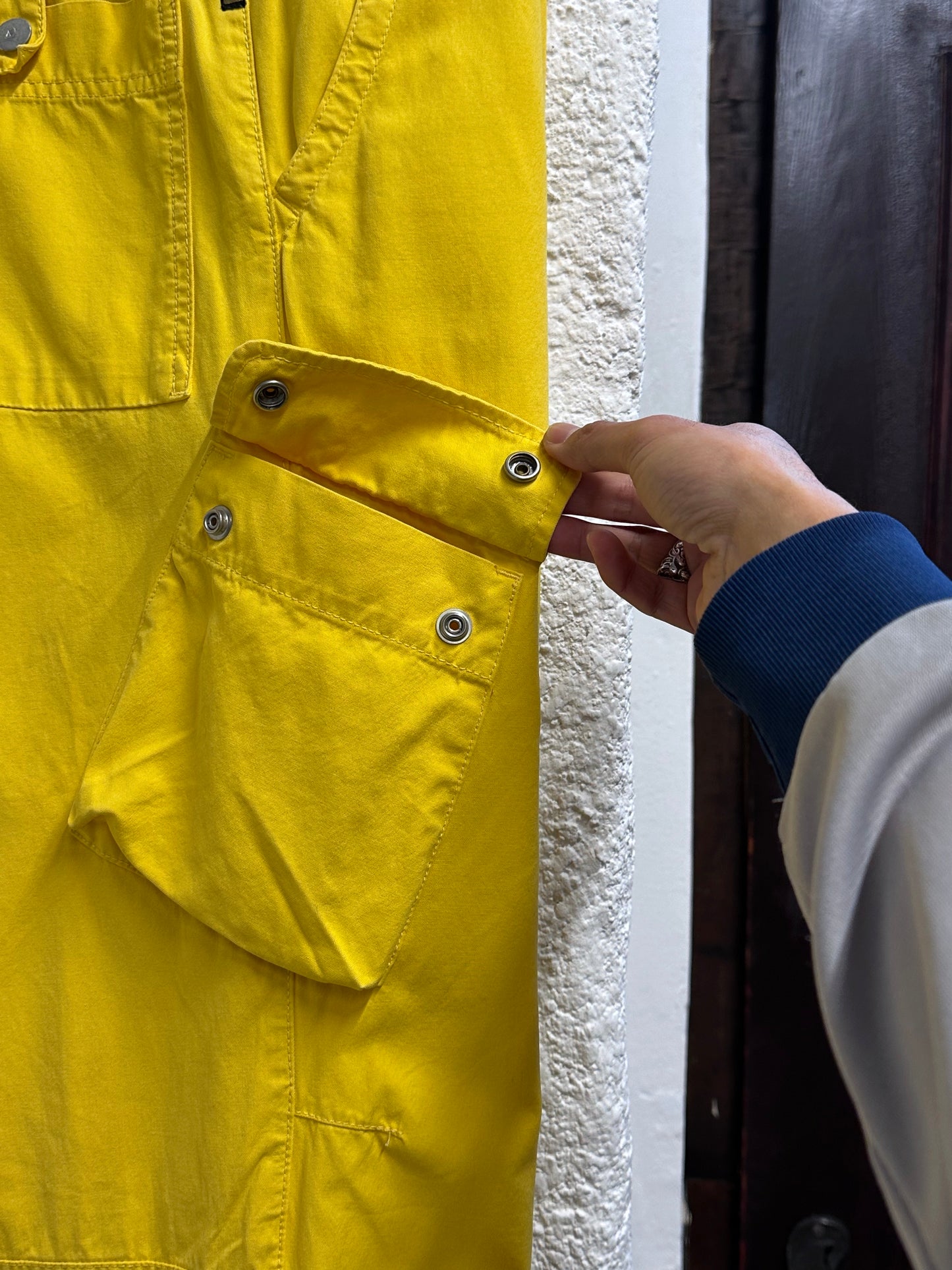 ARMANI JEANS アルマーニジーンズ Toto Vintage clothing store Antique shop Praha Prague Vintage ヴィンテージ プラハ 古着屋 古着 アンティークショップ ユーロ古着  ヨーロッパ古着 Made in Rumania ルーマニア製 yellow 黄色 