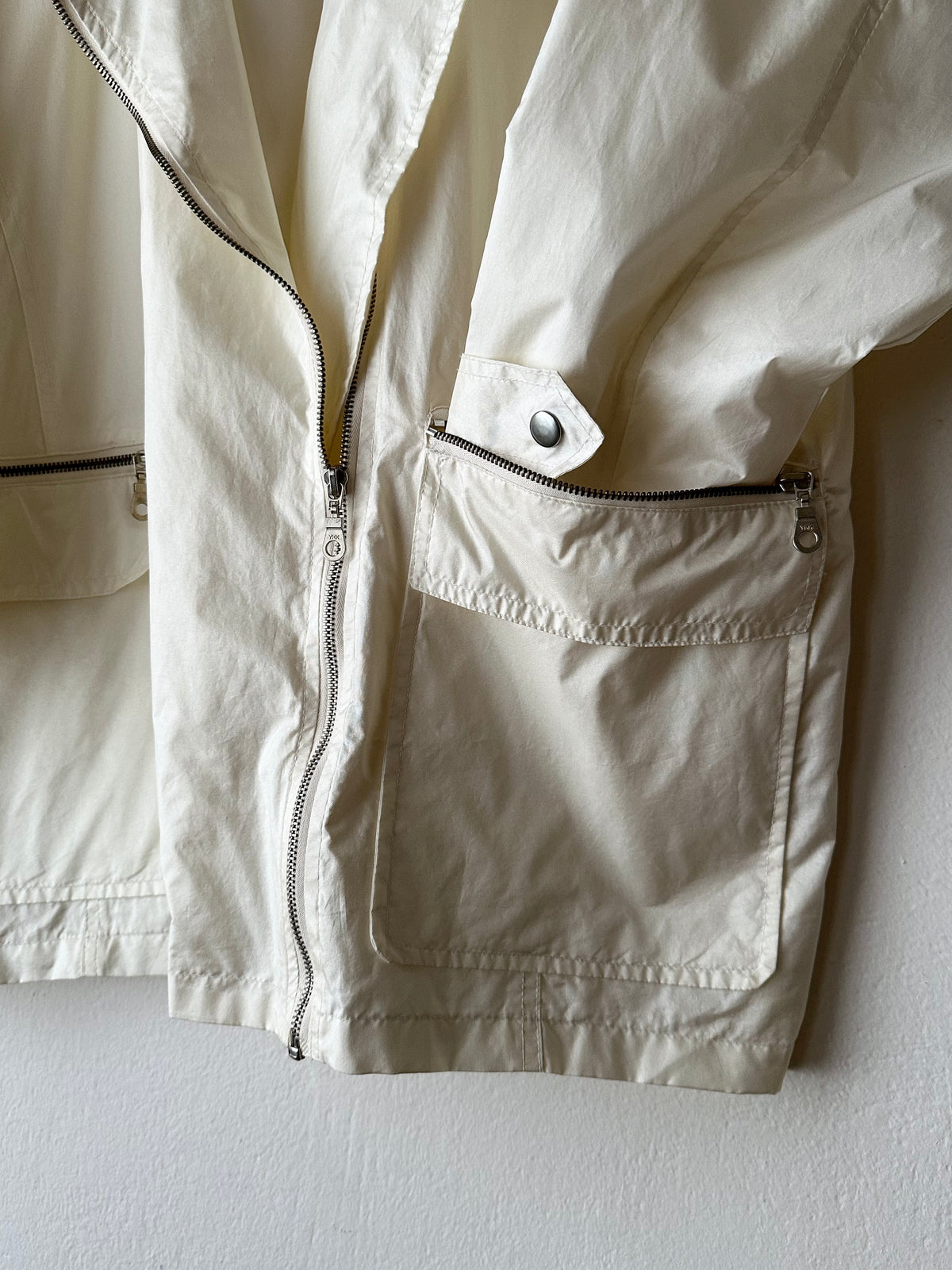 90s nylon zip jacket