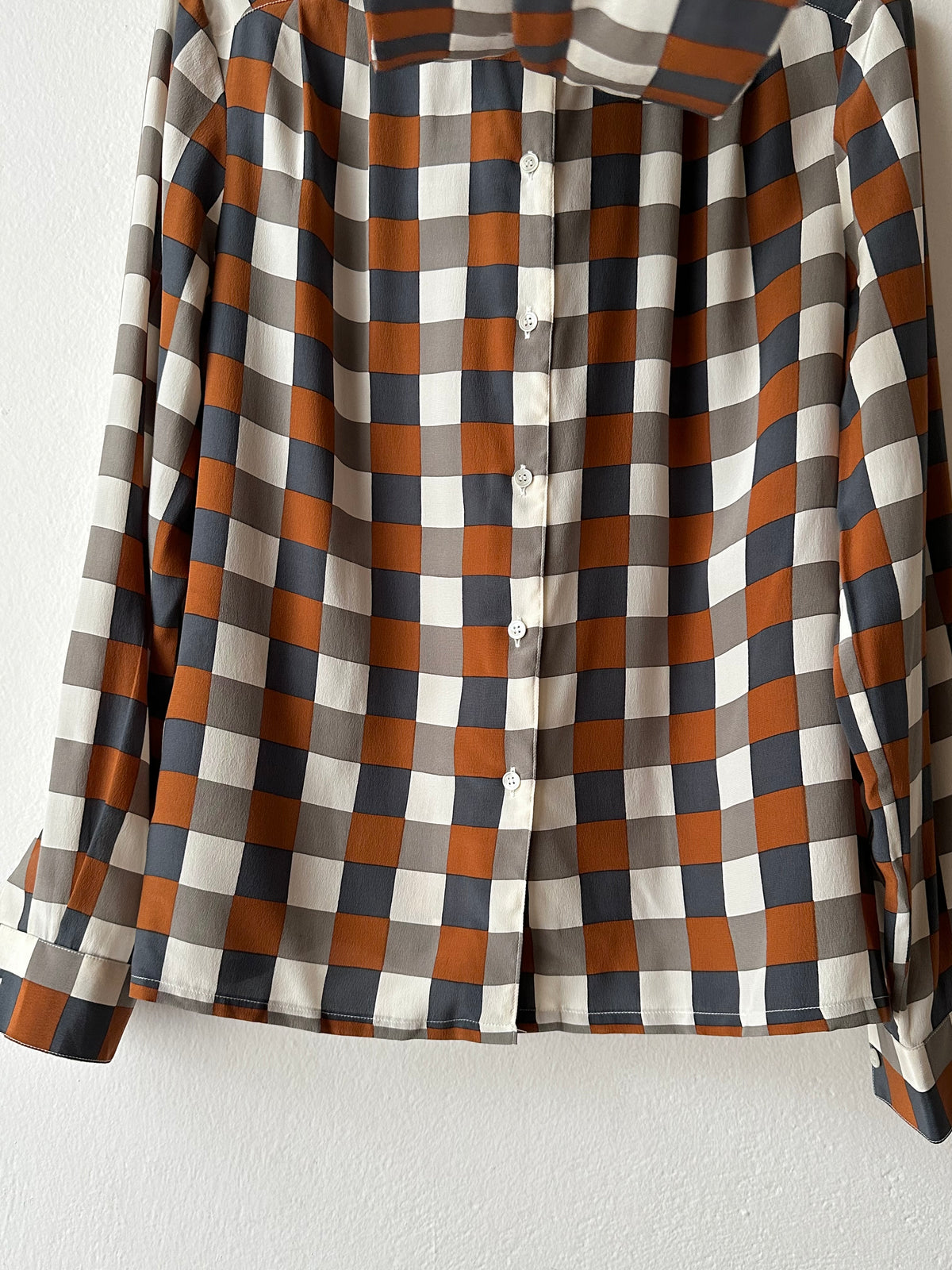 Avance block silk tie blouse