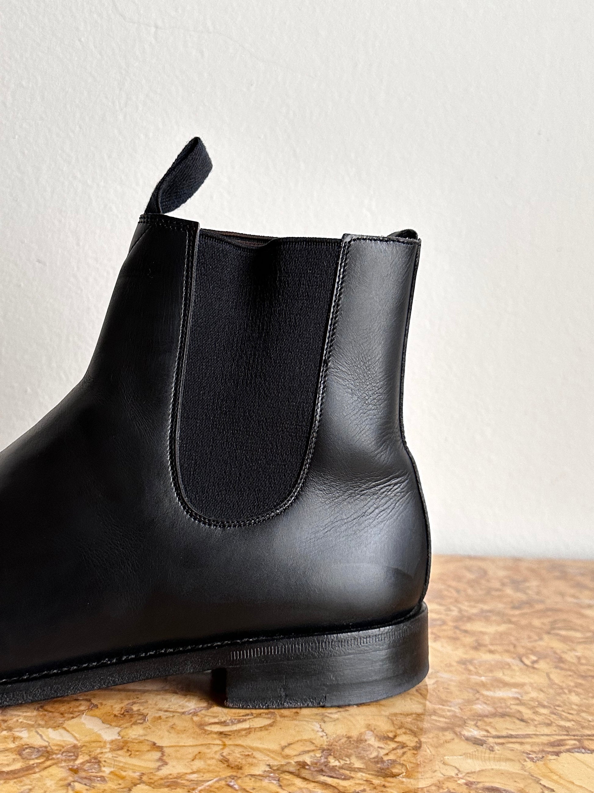 Paraboot Pecari Vintage French army Military パラブーツ サイドゴアブーツ Chelsea boot チェルシーブーツ Made in France フランス軍 フランス製 ヴィンテージ  プラハ  古着屋  Praha Vintage store Prague ユーロ古着 ヨーロッパ古着