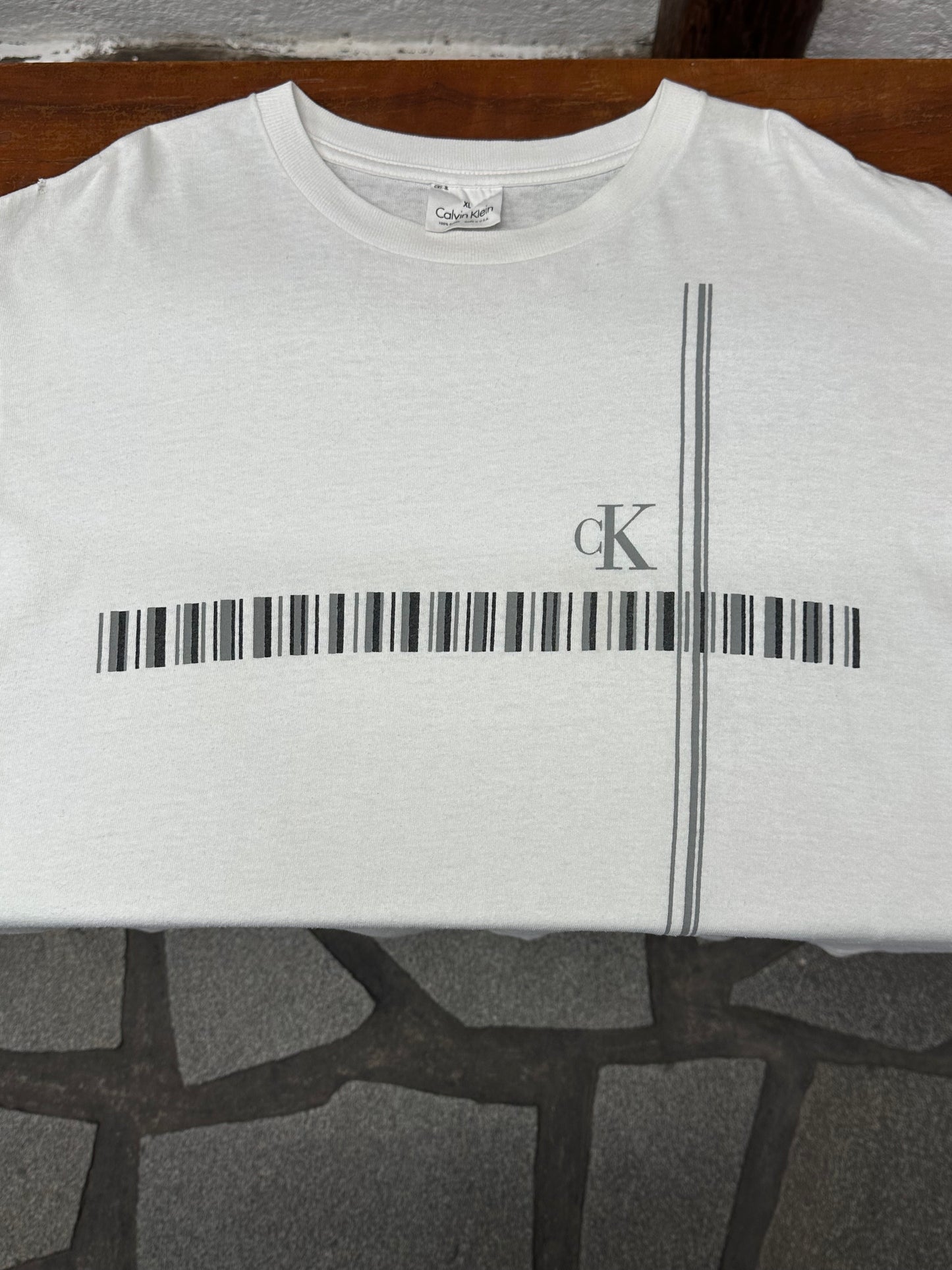 90's Calvin Klein 90年代 Vintage T-shirt Tシャツ Tee カルバンクライン シングルステッチ Toto Praha Vintage clothing store Antique shop Prague 古着屋 アンティークショップ プラハ ユーロ古着  ヨーロッパ古着 古着卸